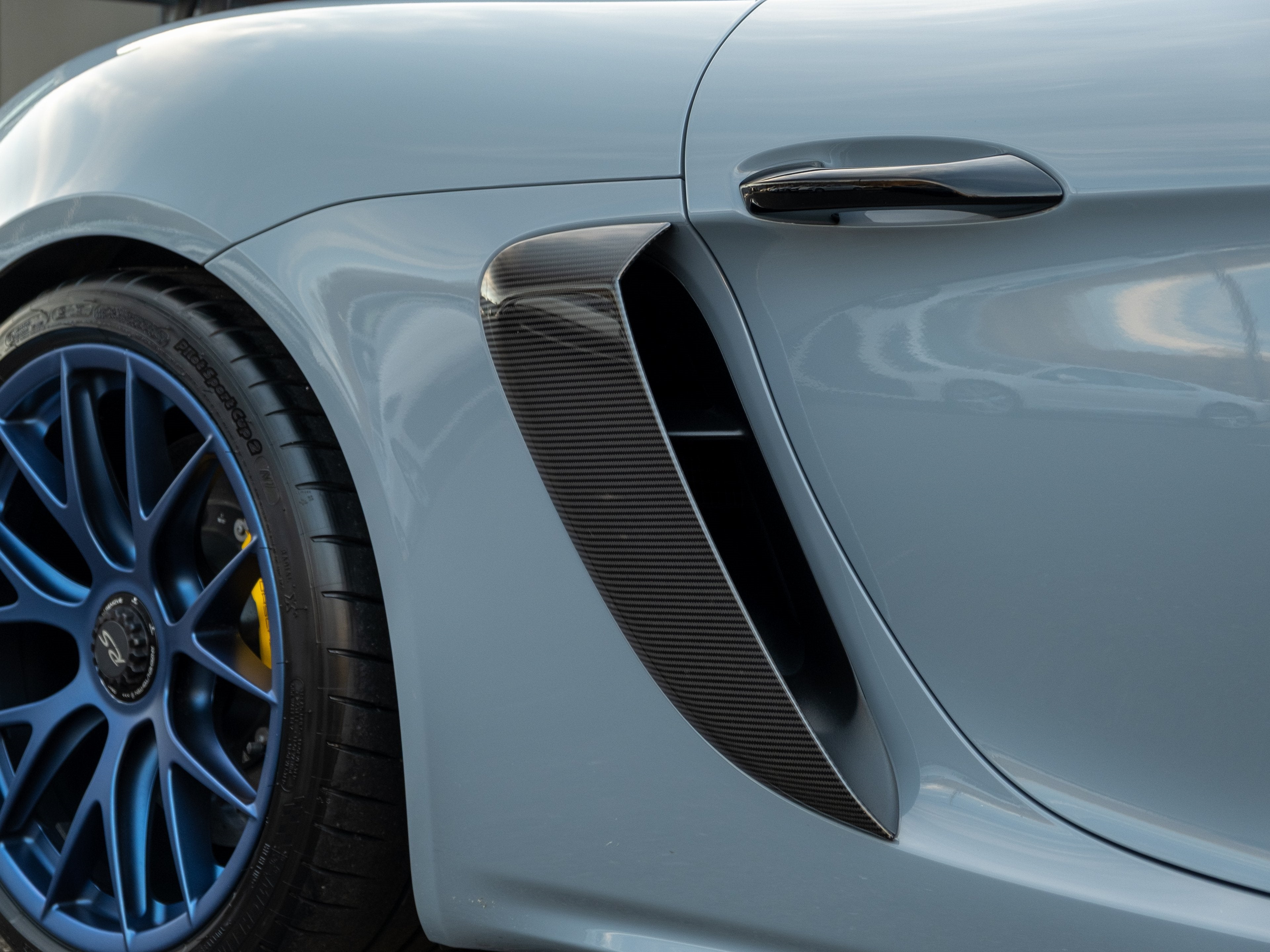 2023 Porsche 718 Cayman GT4 RS