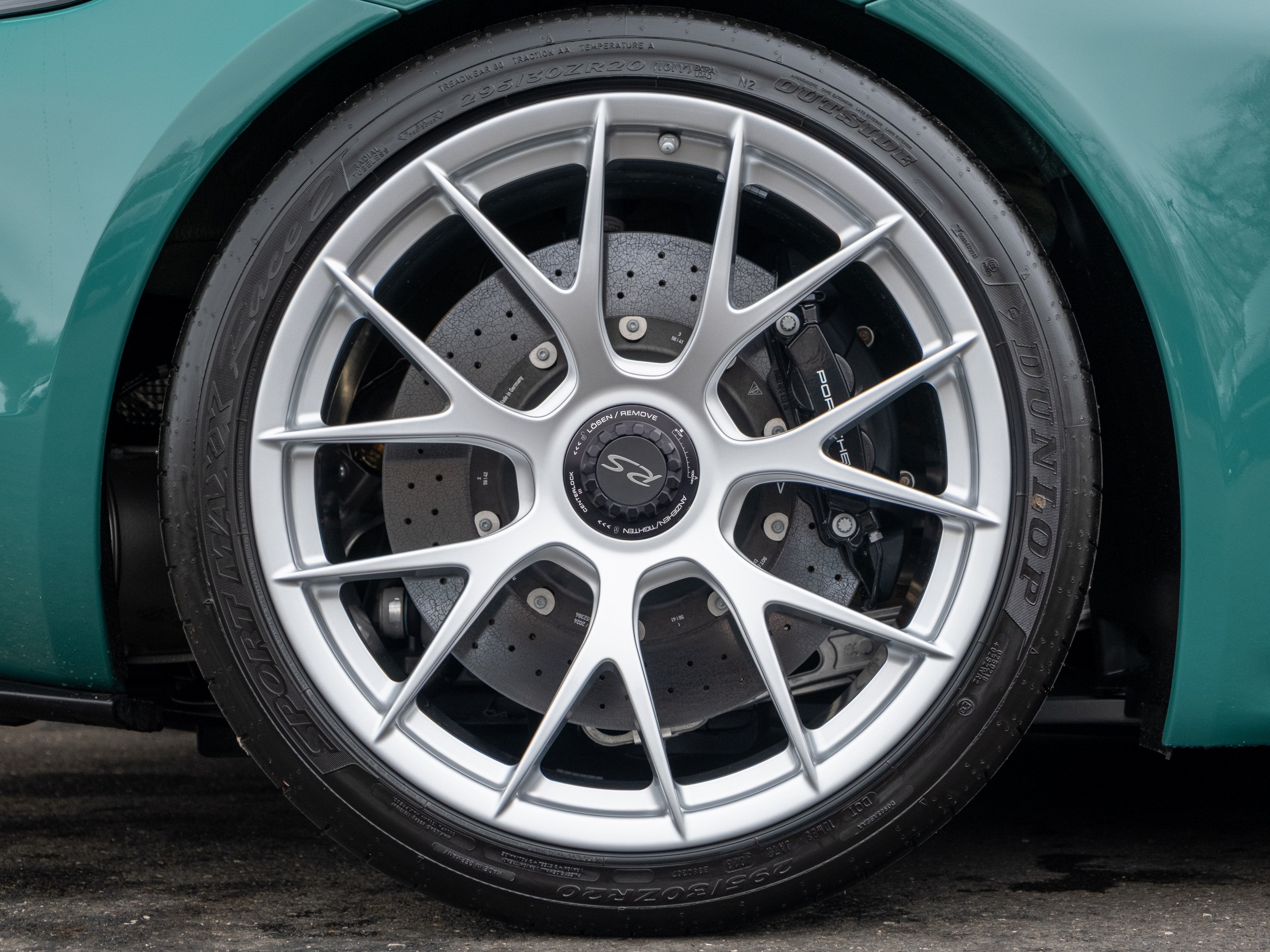 2024 Porsche 718 Cayman GT4 RS