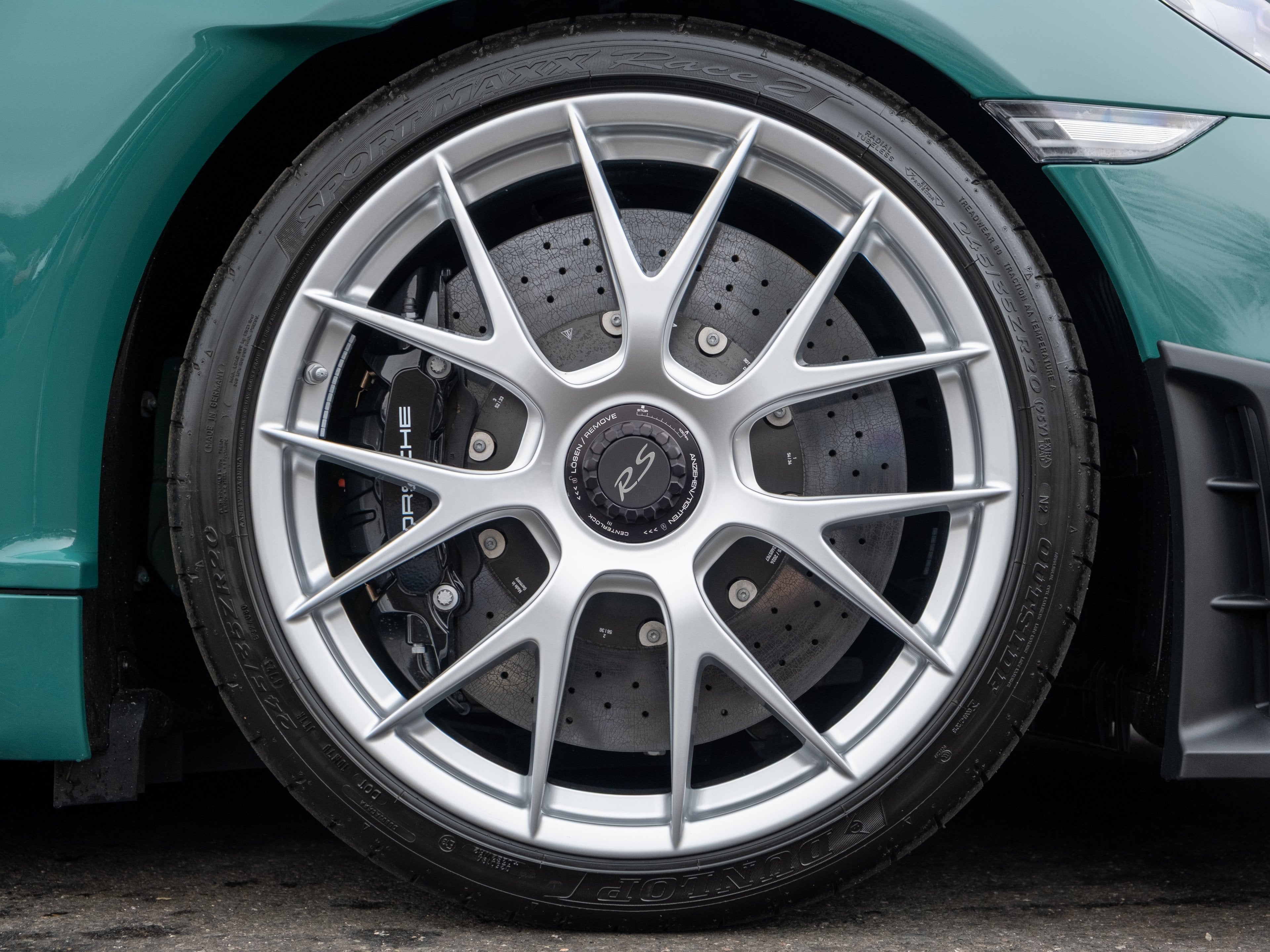 2024 Porsche 718 Cayman GT4 RS