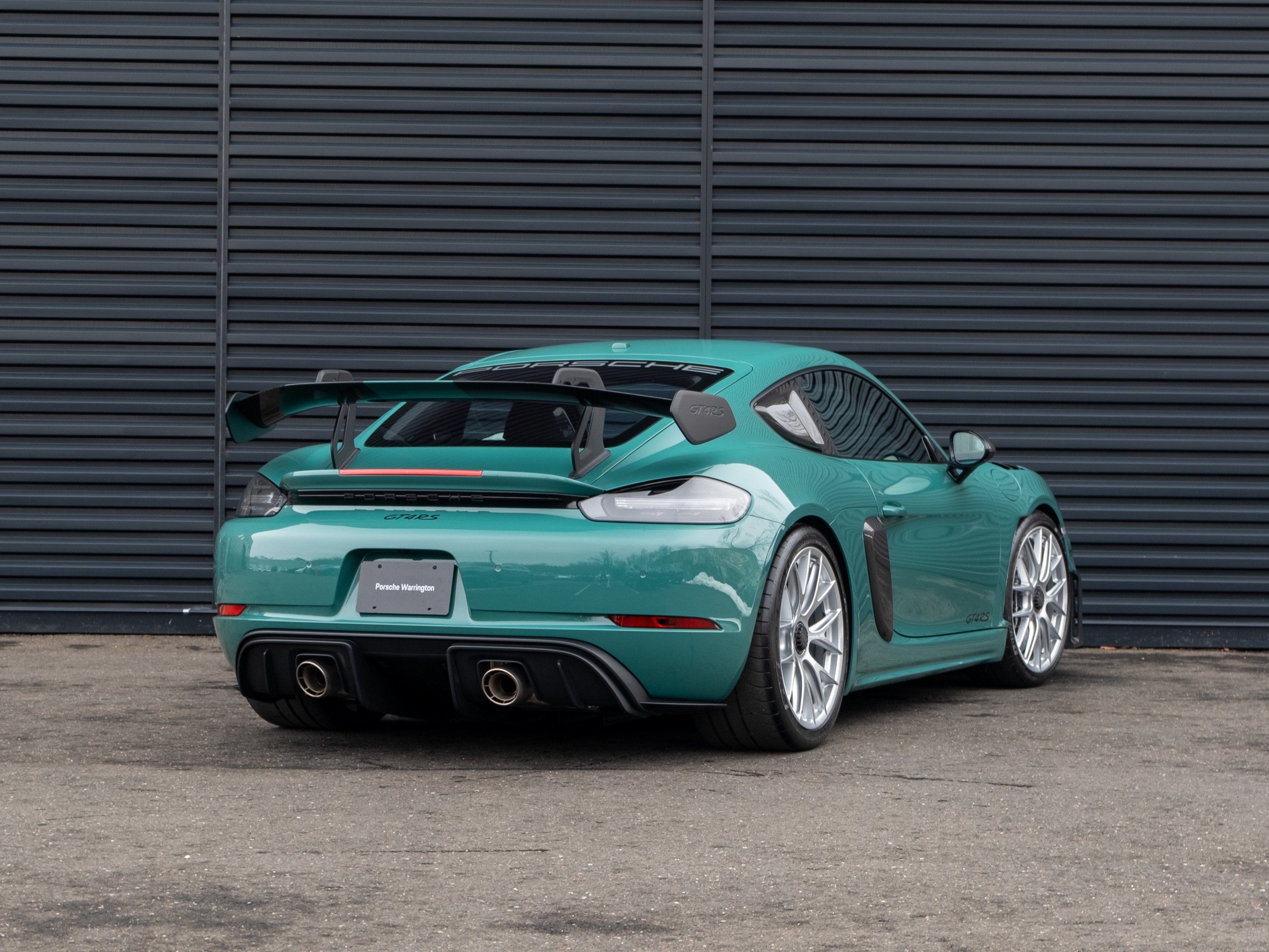 2024 Porsche 718 Cayman GT4 RS