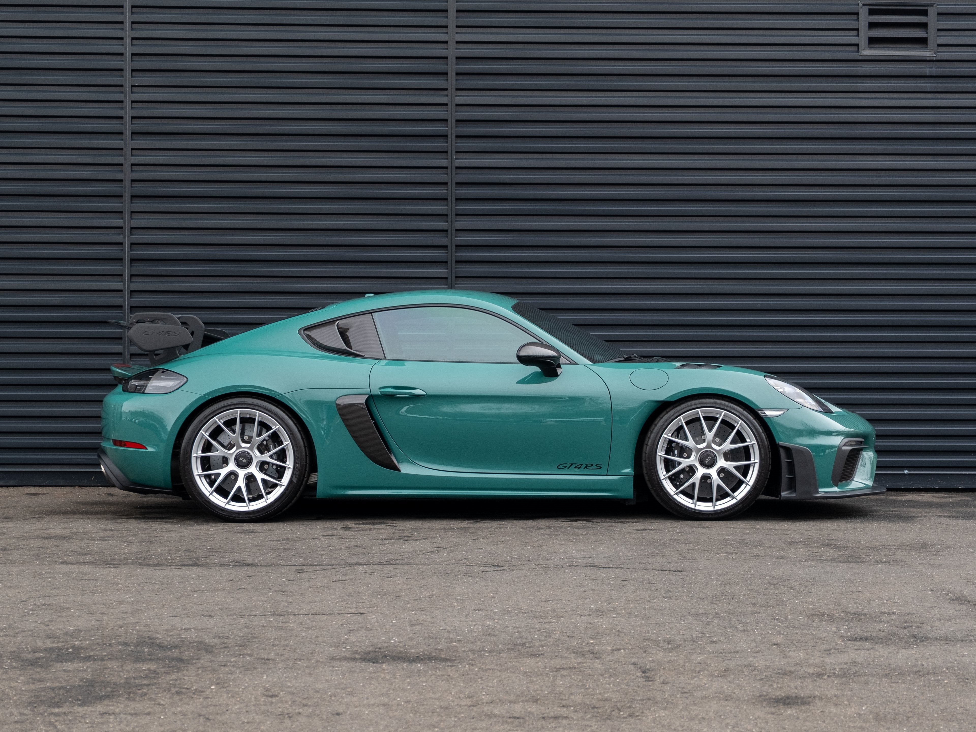 2024 Porsche 718 Cayman GT4 RS