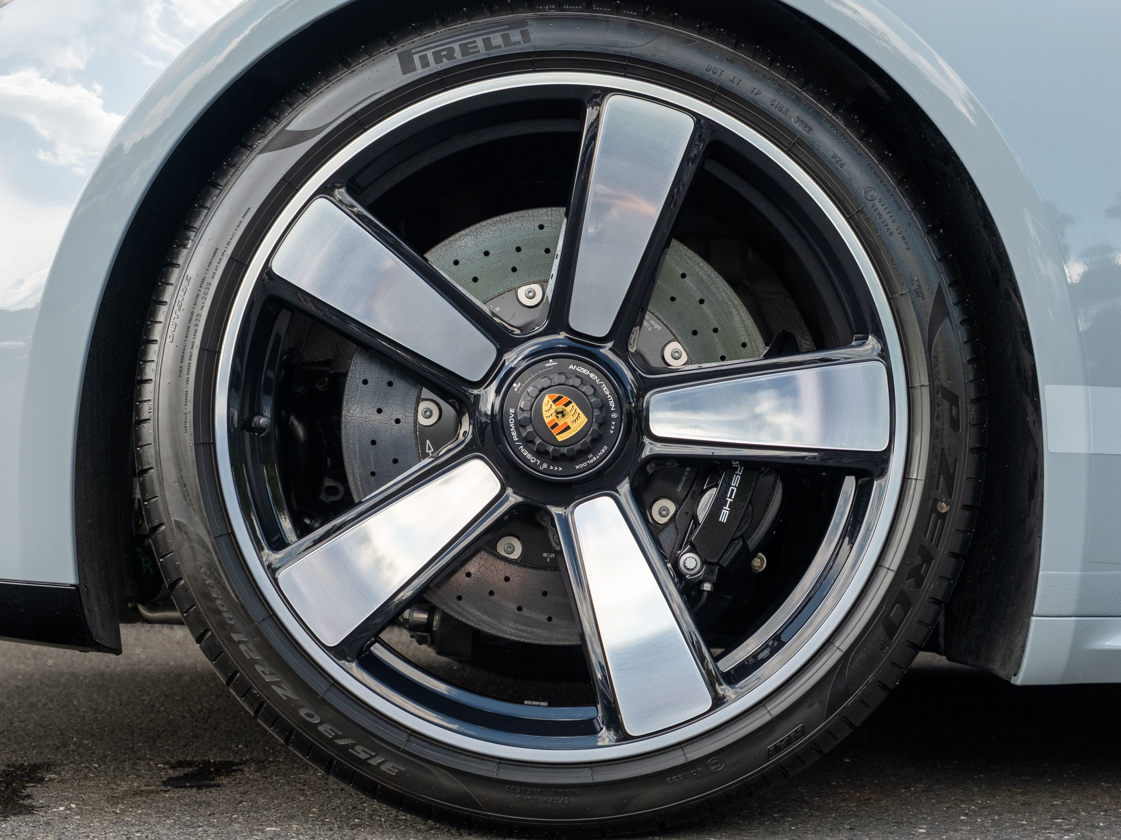 2023 Porsche 911 Sport Classic