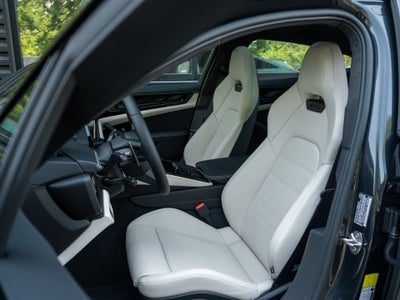 2026 Porsche Panamera GTS