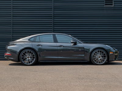 2026 Porsche Panamera GTS
