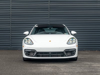 2023 Porsche Panamera 4 Platinum Edition