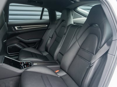 2023 Porsche Panamera 4 Platinum Edition