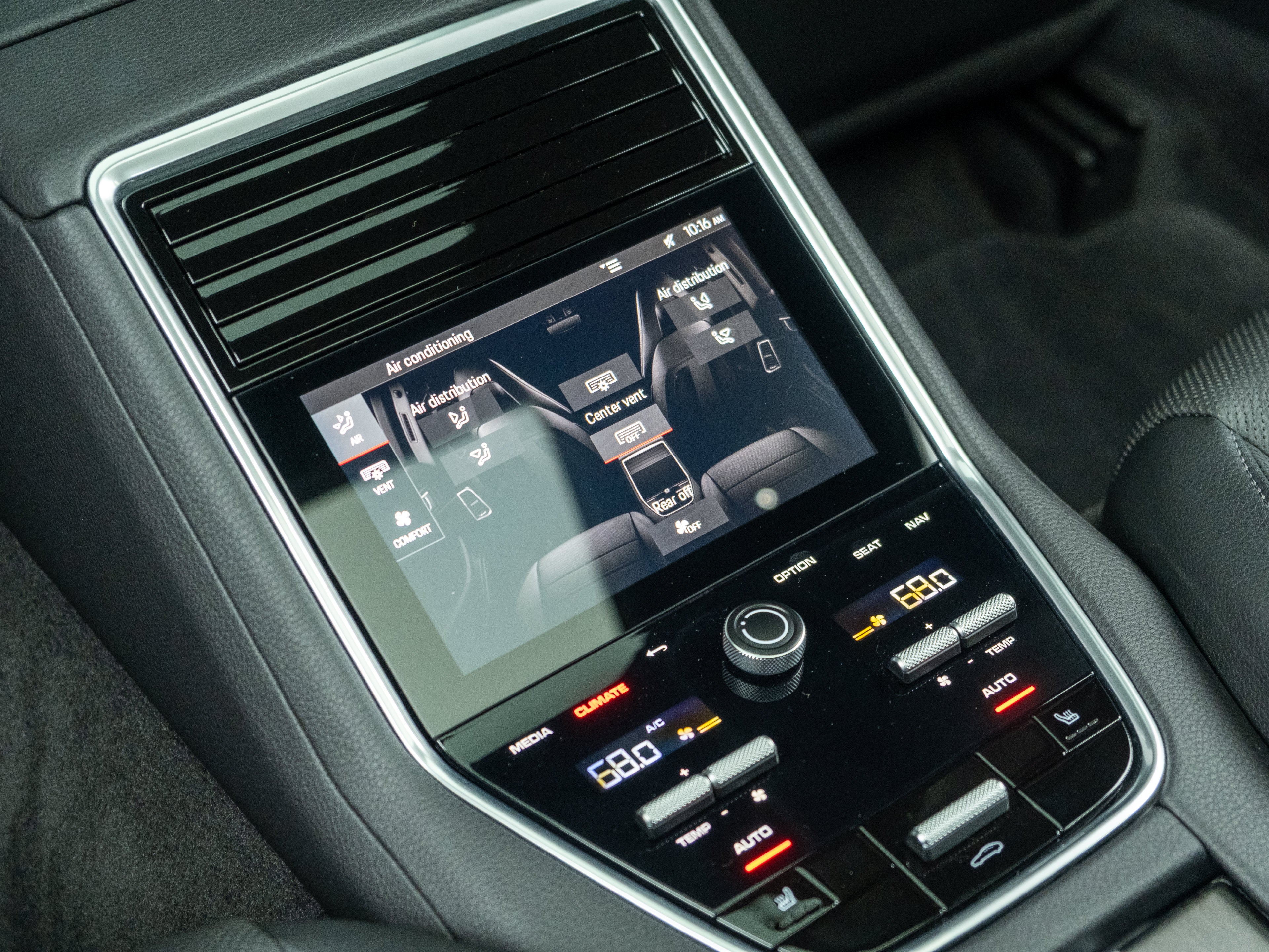 2023 Porsche Panamera 4 Platinum Edition