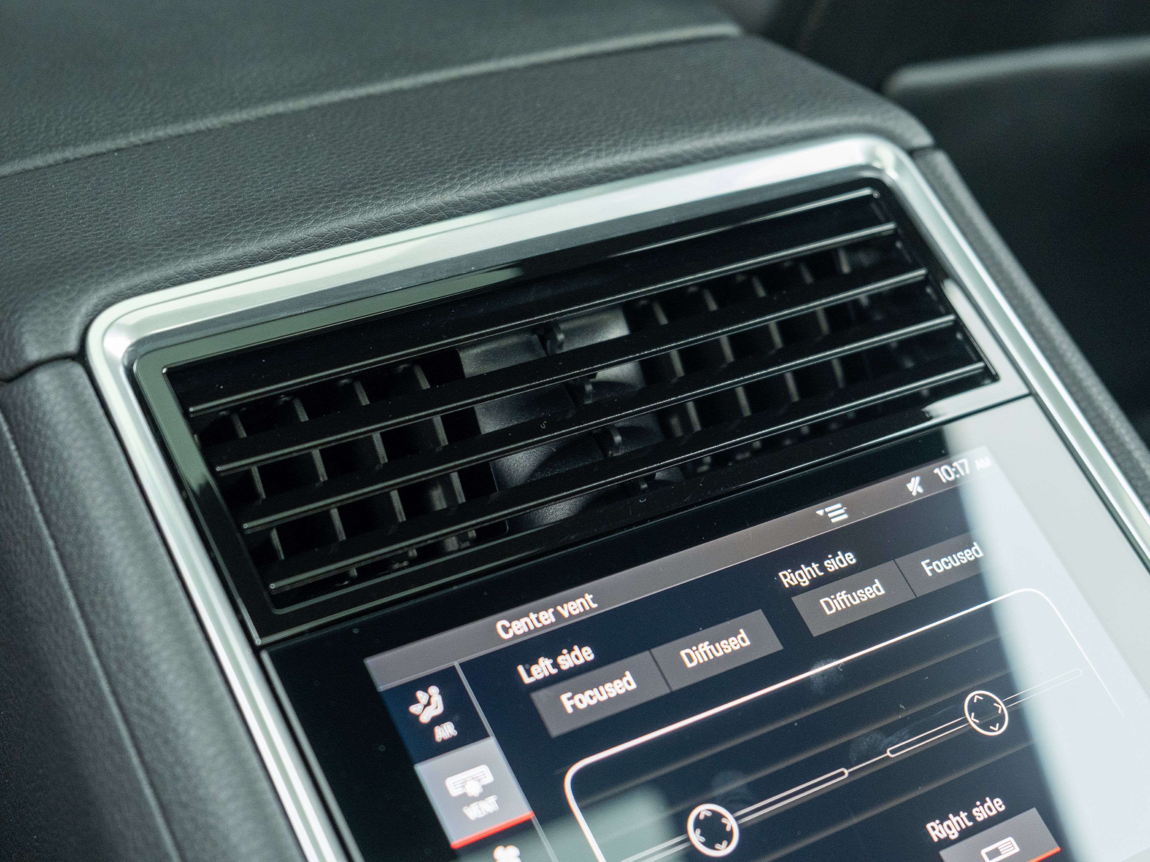 2023 Porsche Panamera 4 Platinum Edition