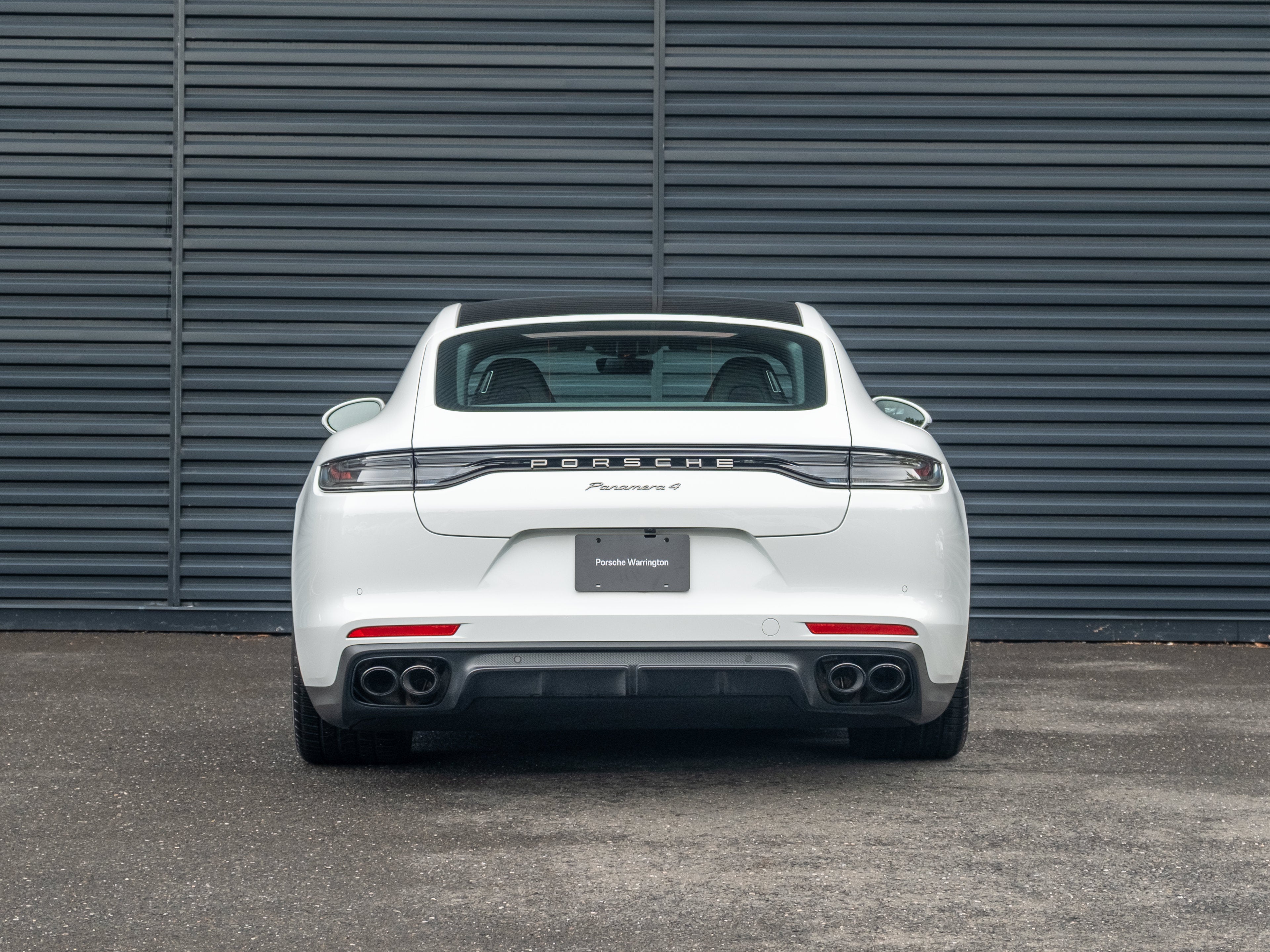 2023 Porsche Panamera 4 Platinum Edition