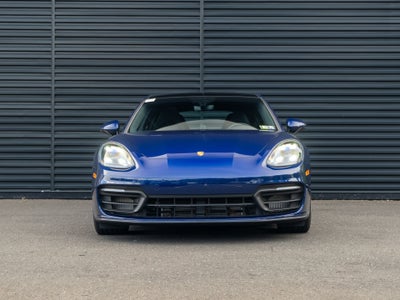 2022 Porsche Panamera 4 Platinum Edition