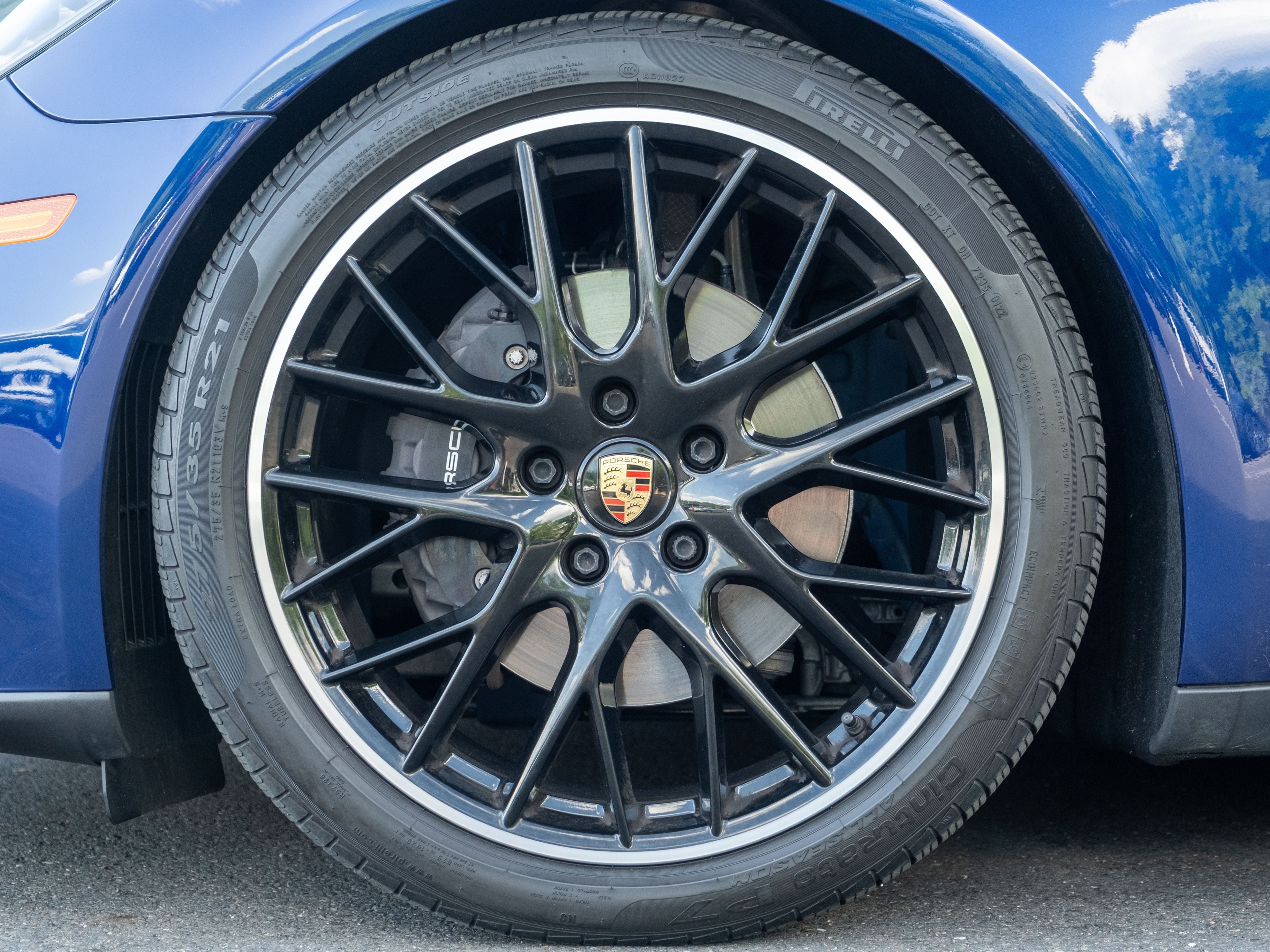 2022 Porsche Panamera 4 Platinum Edition
