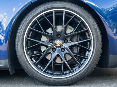 2022 Porsche Panamera 4 Platinum Edition