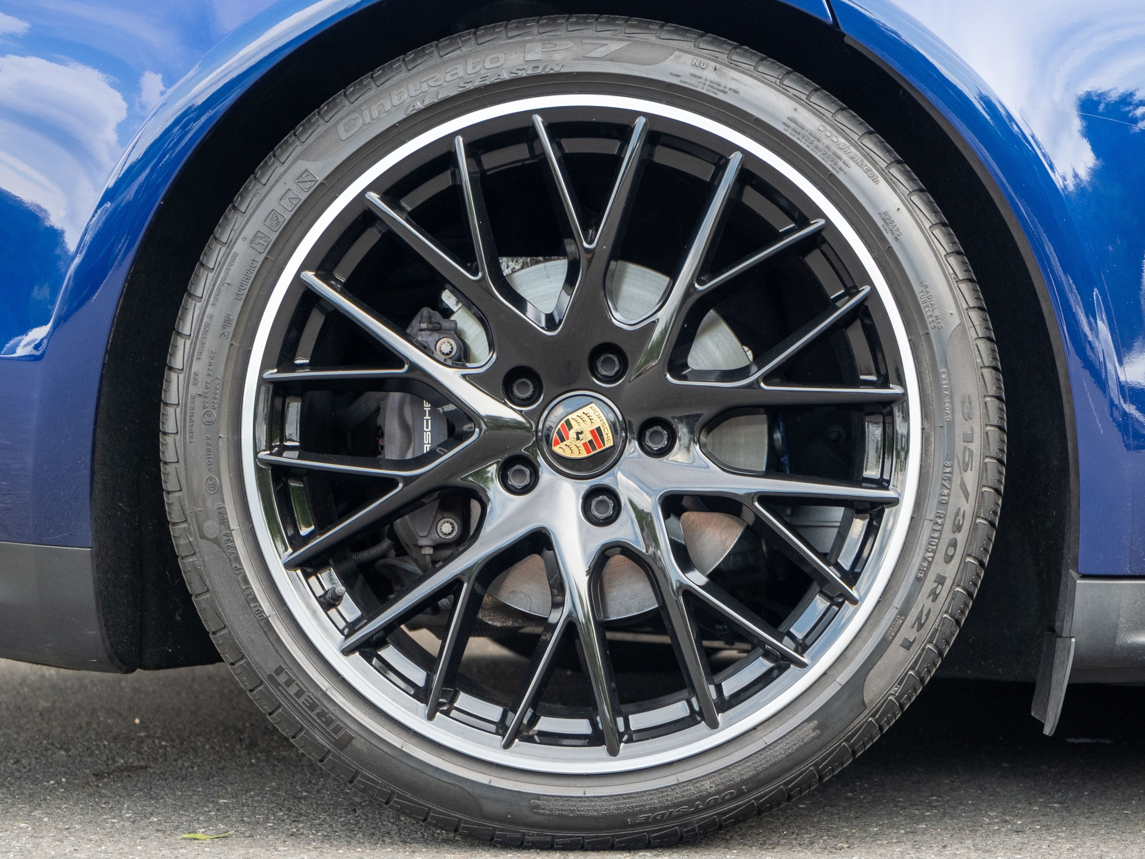 2022 Porsche Panamera 4 Platinum Edition