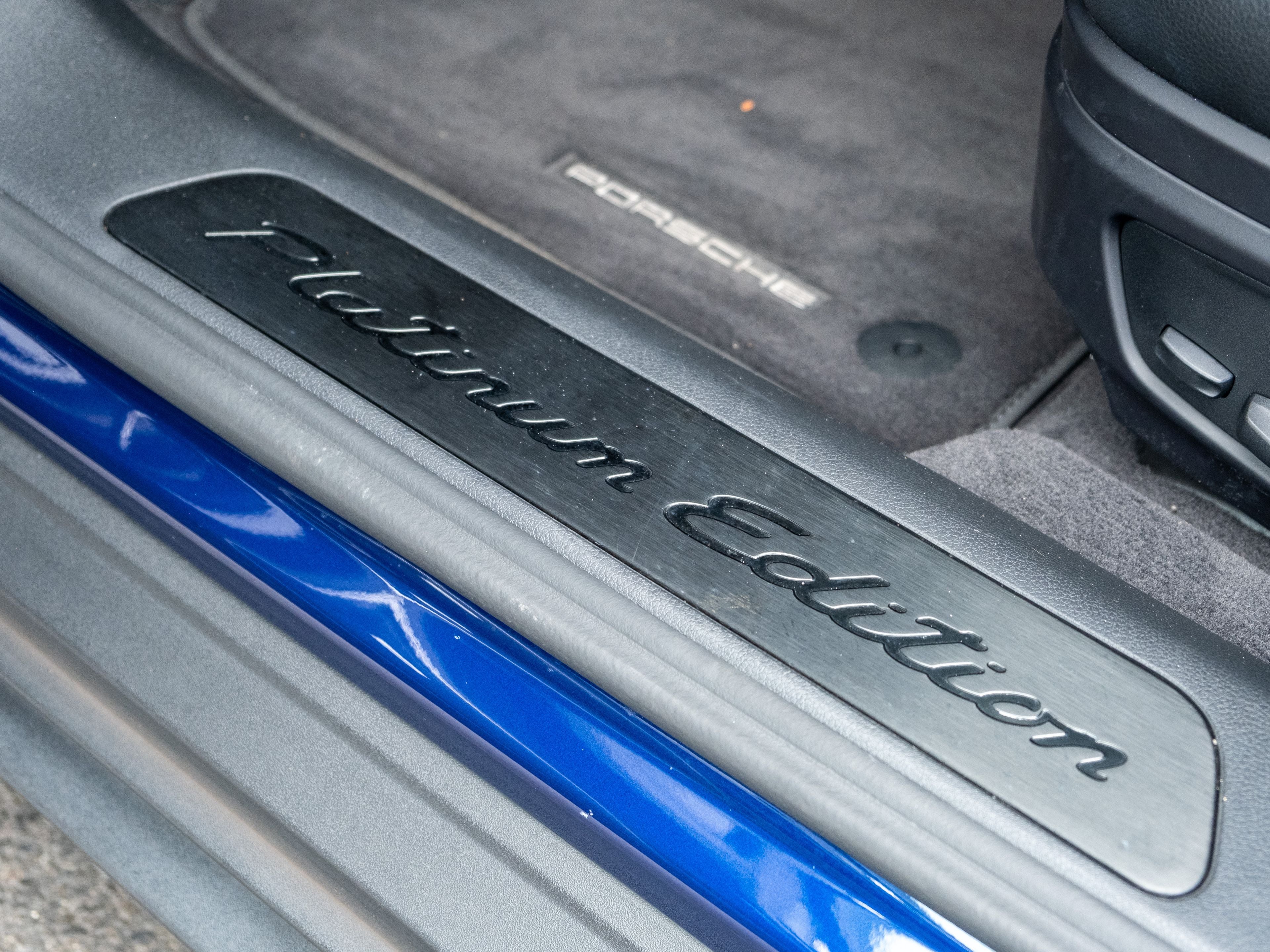2022 Porsche Panamera 4 Platinum Edition
