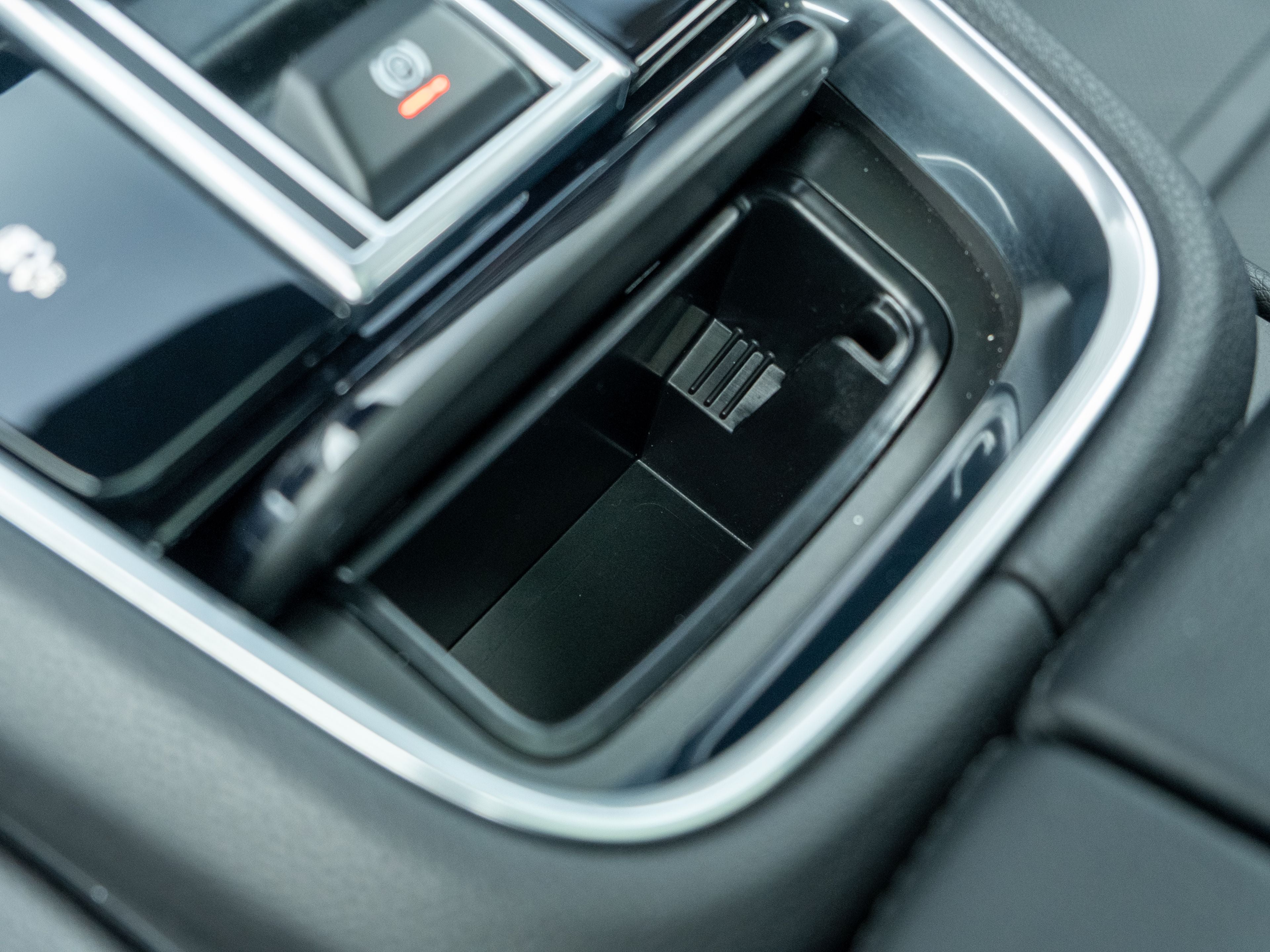 2022 Porsche Panamera 4 Platinum Edition