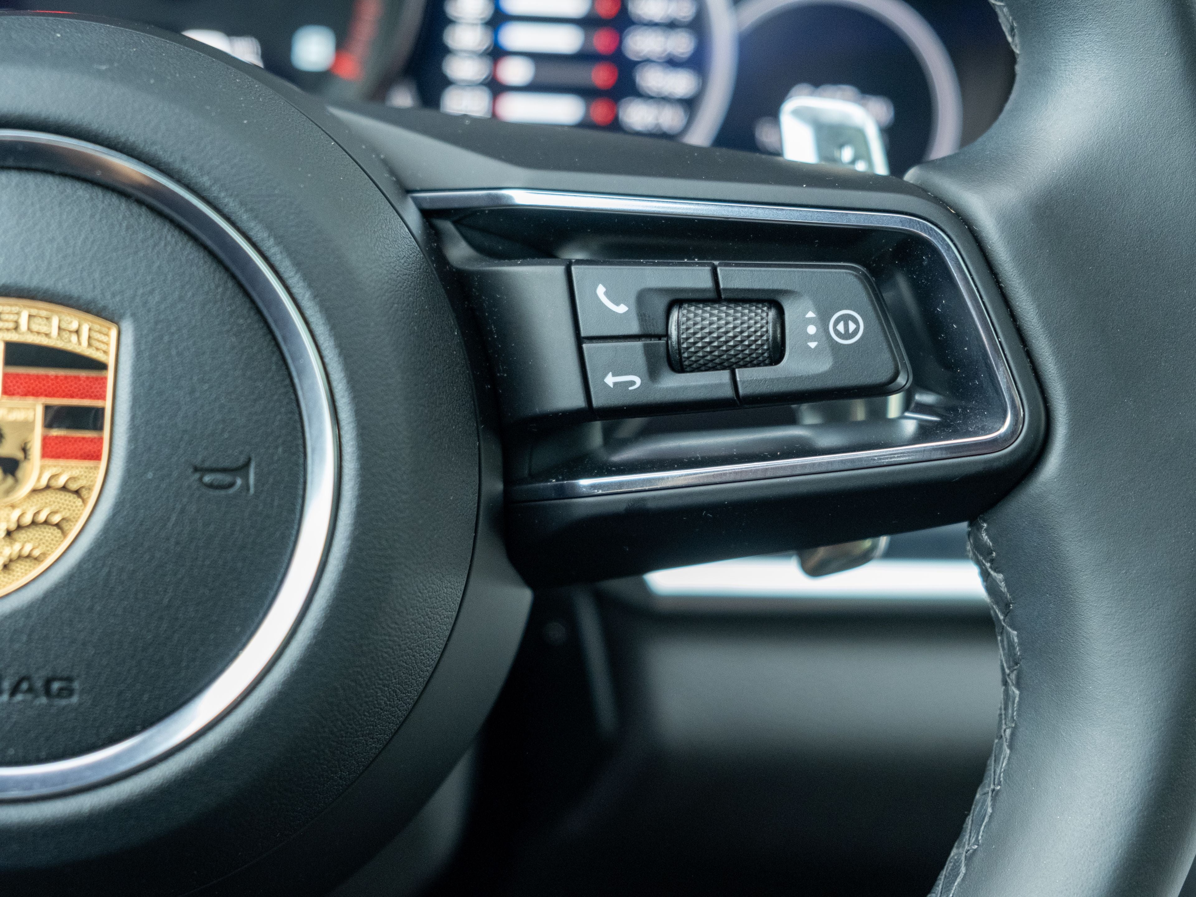 2022 Porsche Panamera 4 Platinum Edition