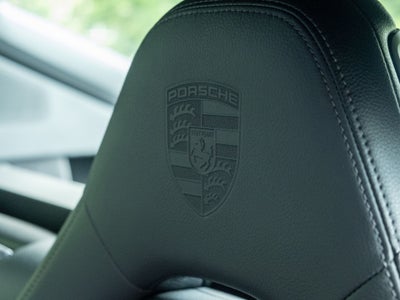 2022 Porsche Panamera 4 Platinum Edition