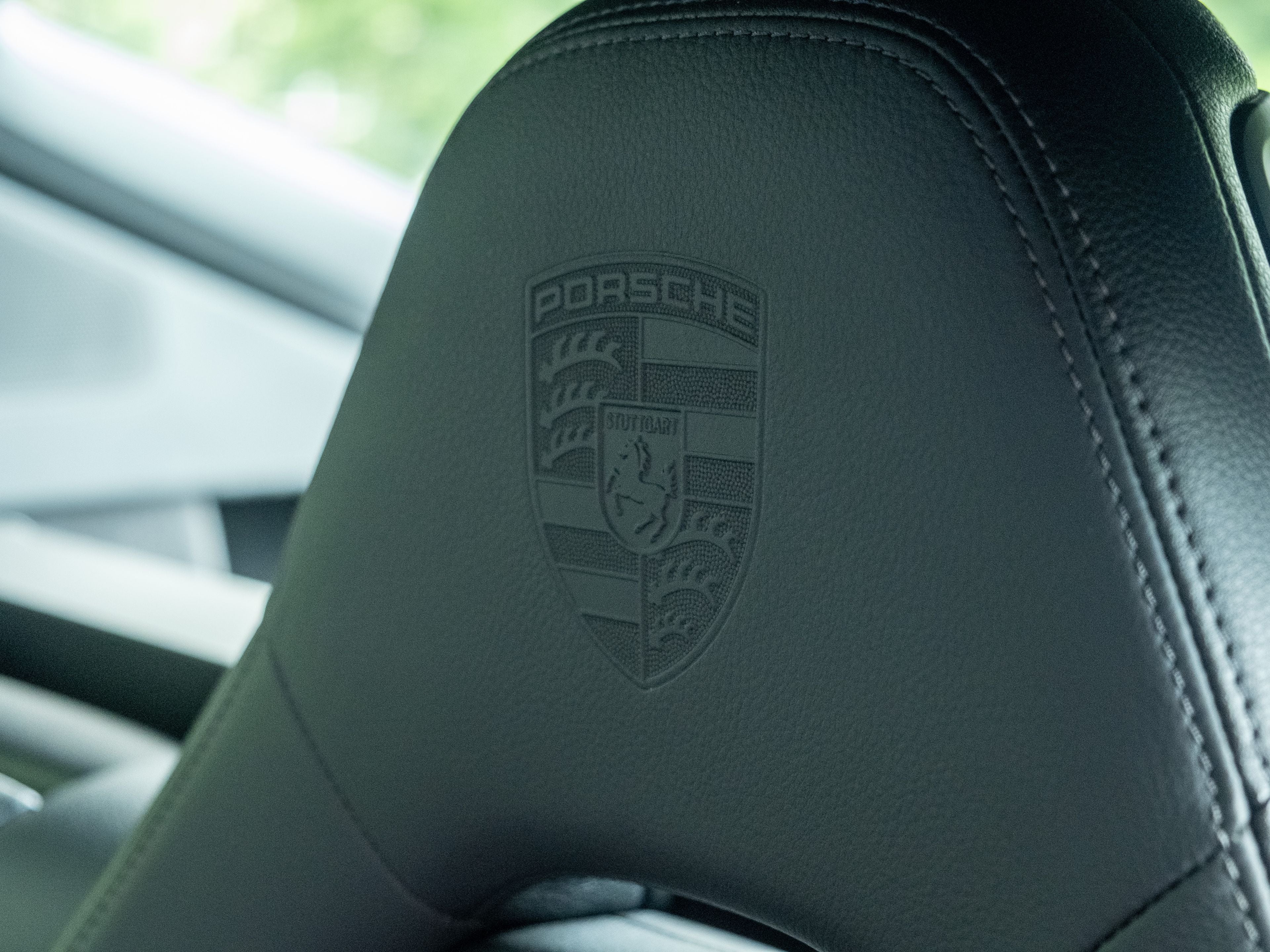 2022 Porsche Panamera 4 Platinum Edition