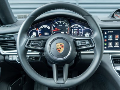2022 Porsche Panamera 4 Platinum Edition