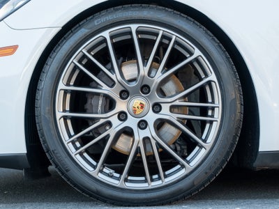 2023 Porsche Panamera 4 Platinum Edition
