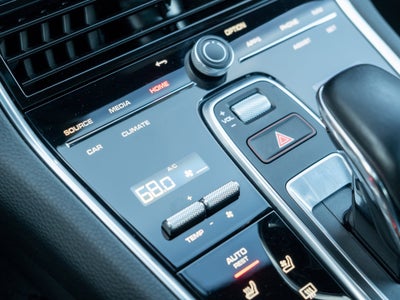 2023 Porsche Panamera 4 Platinum Edition