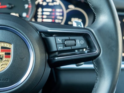 2023 Porsche Panamera 4 Platinum Edition