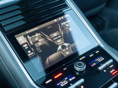 2023 Porsche Panamera 4 Platinum Edition