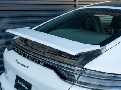2023 Porsche Panamera 4 Platinum Edition