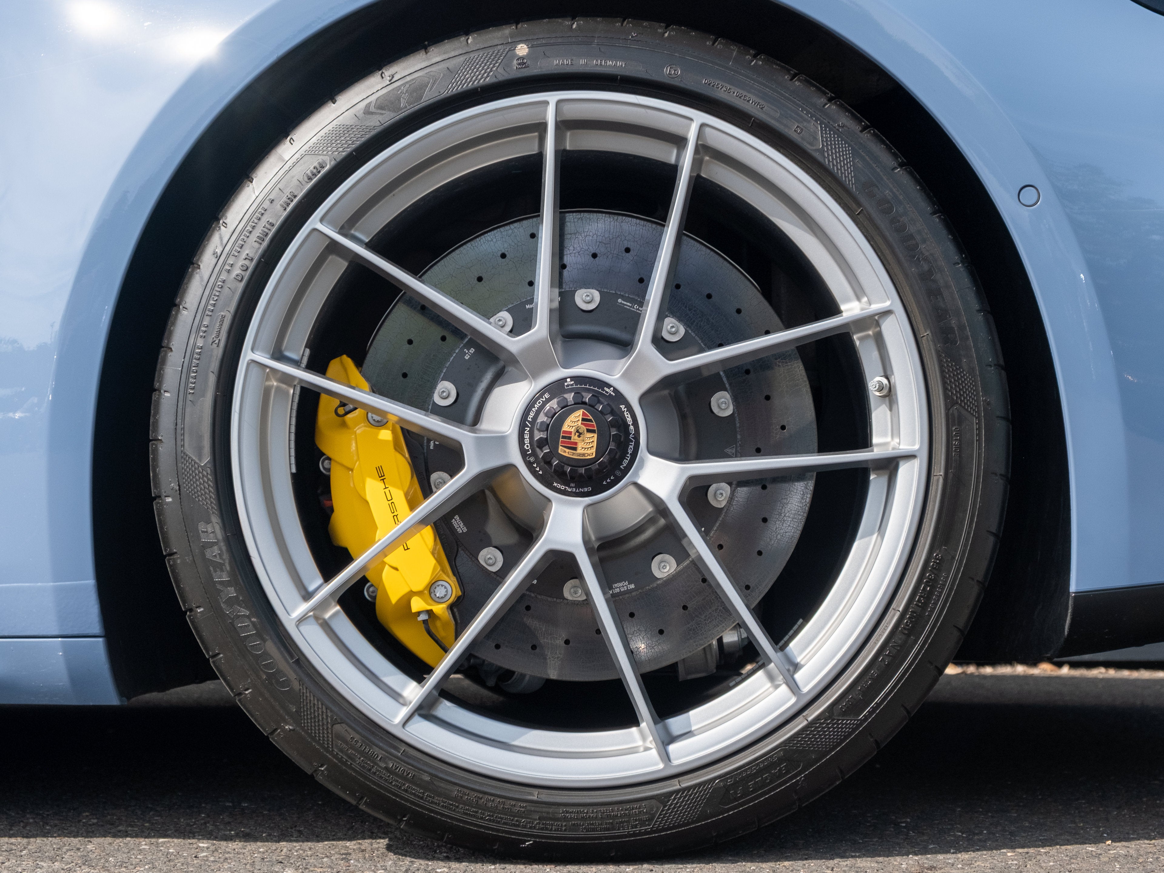 2025 Porsche 911 Targa 4 GTS