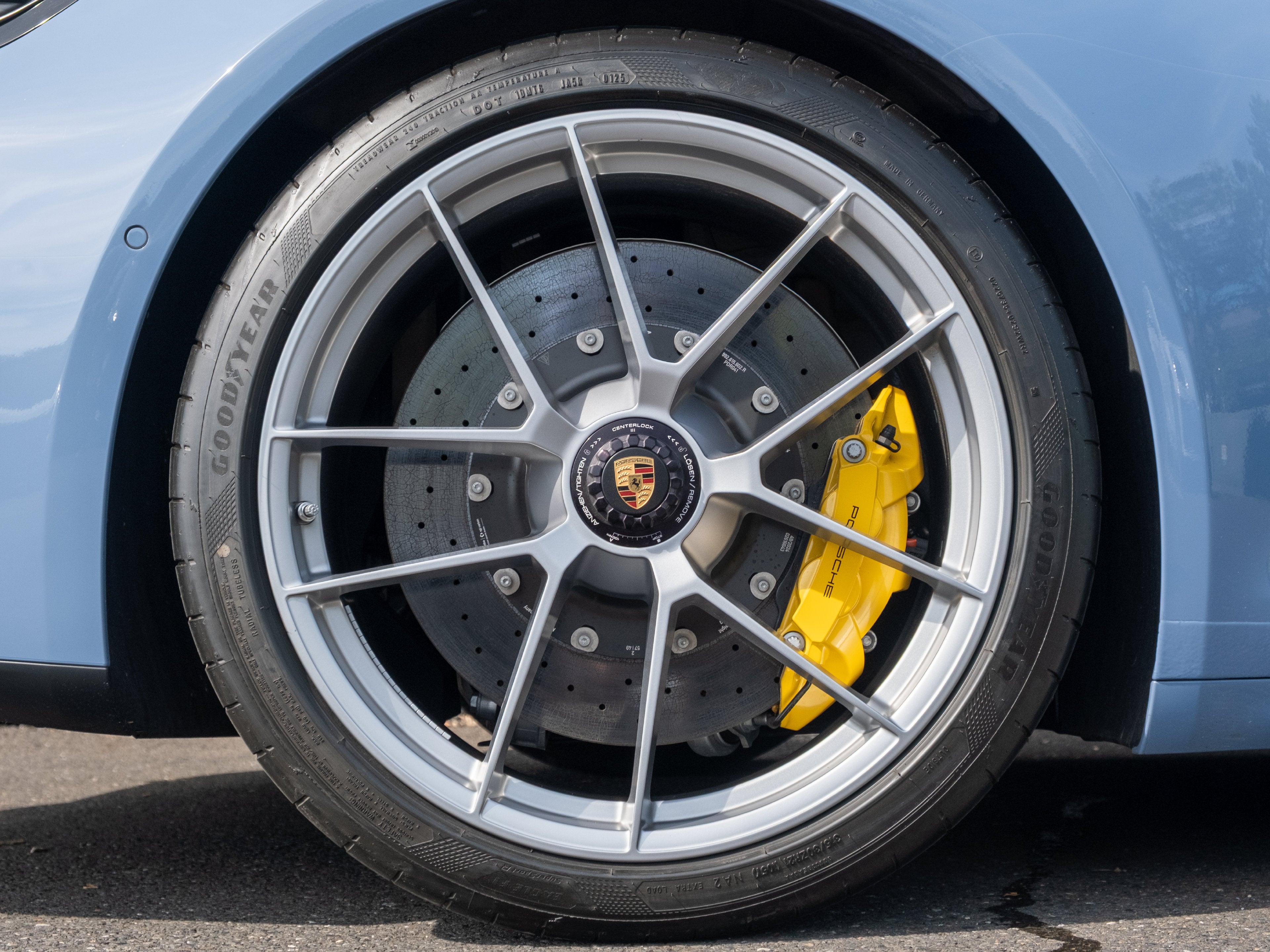 2025 Porsche 911 Targa 4 GTS