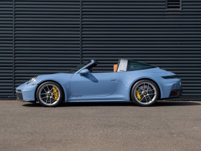 2025 Porsche 911 Targa 4 GTS