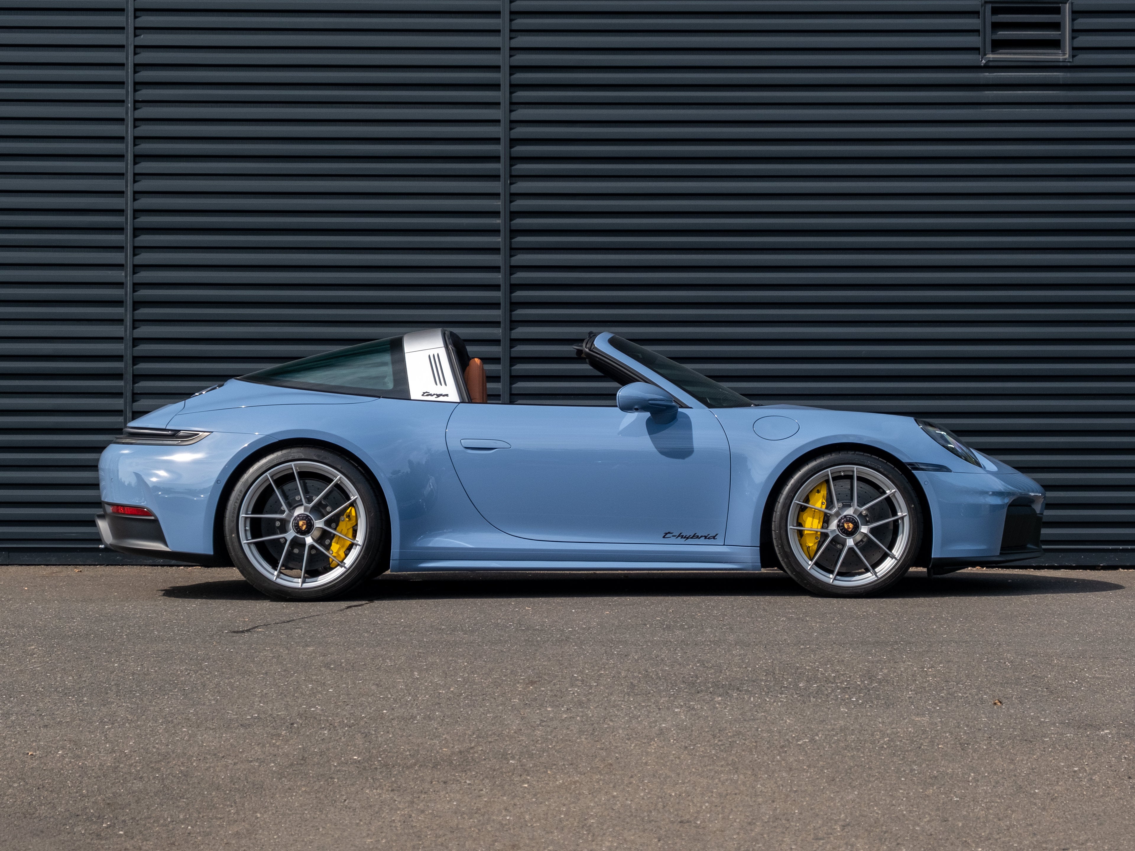 2025 Porsche 911 Targa 4 GTS