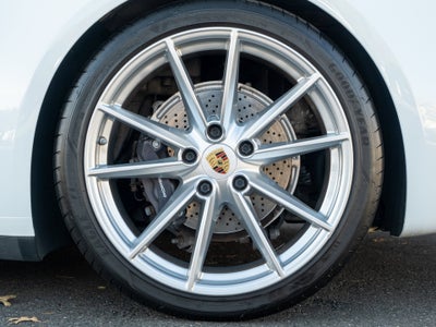 2021 Porsche 911 Carrera