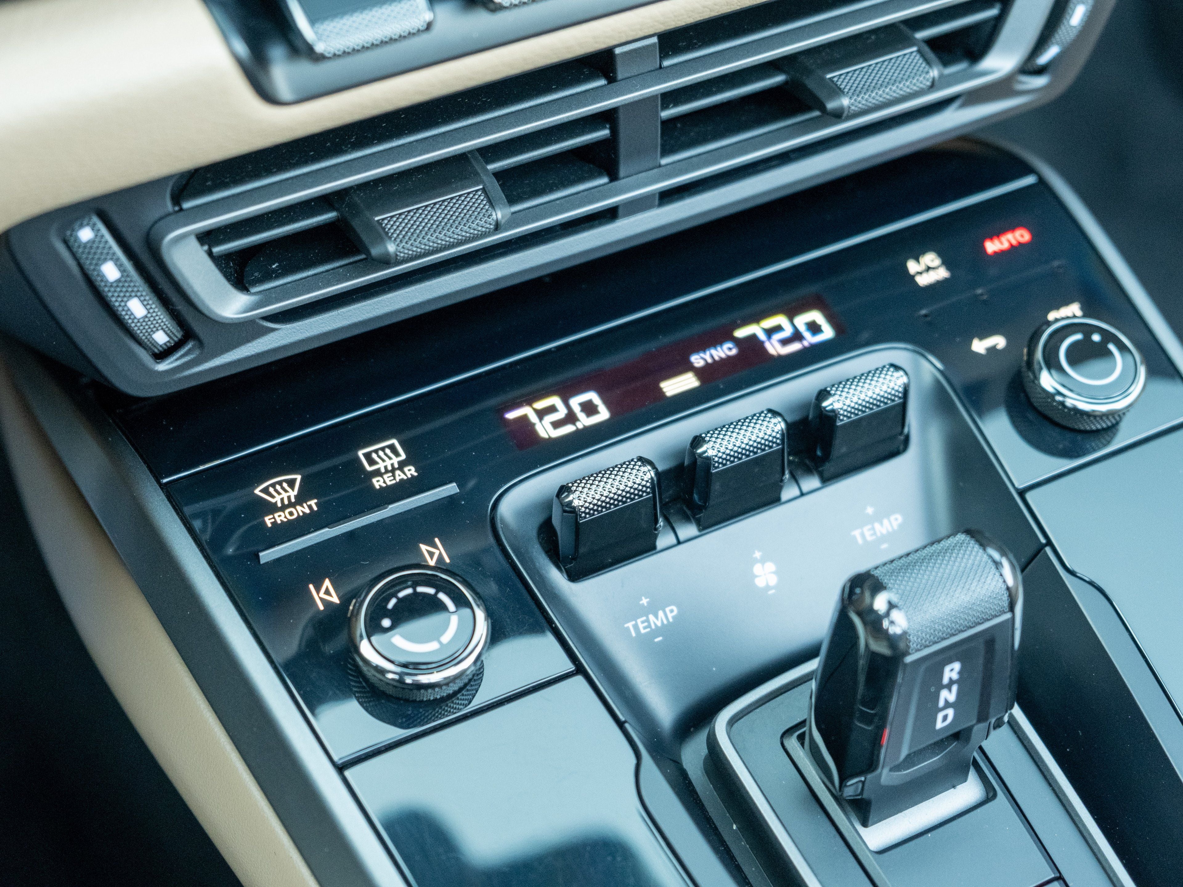 2021 Porsche 911 Carrera