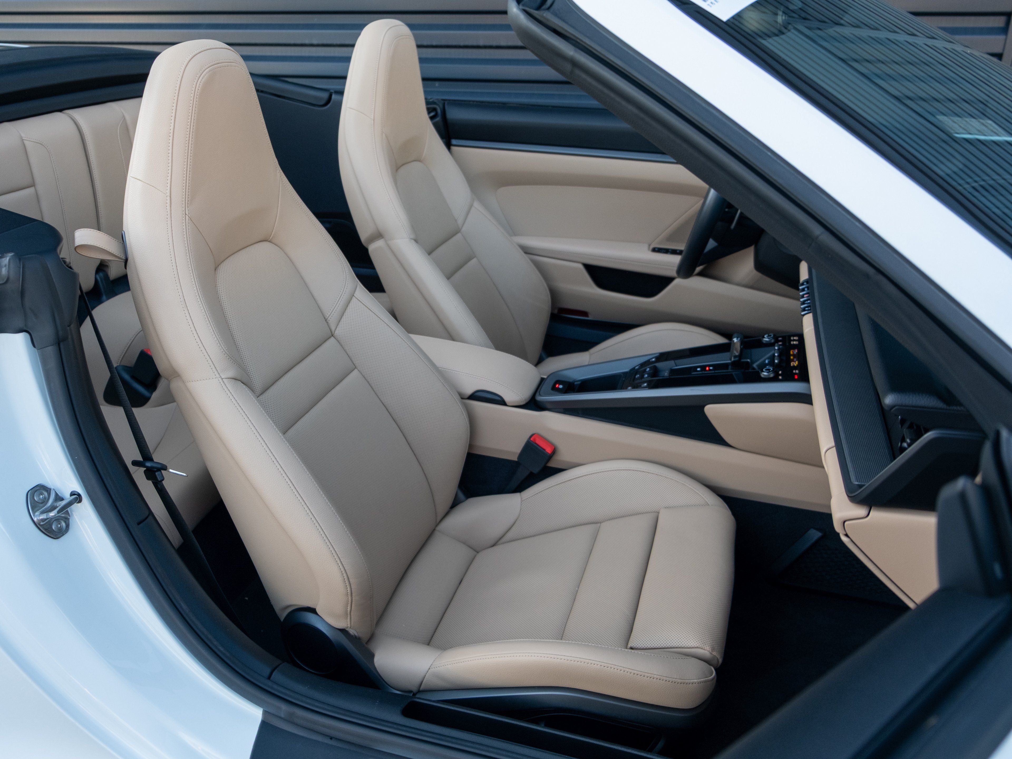 2021 Porsche 911 Carrera