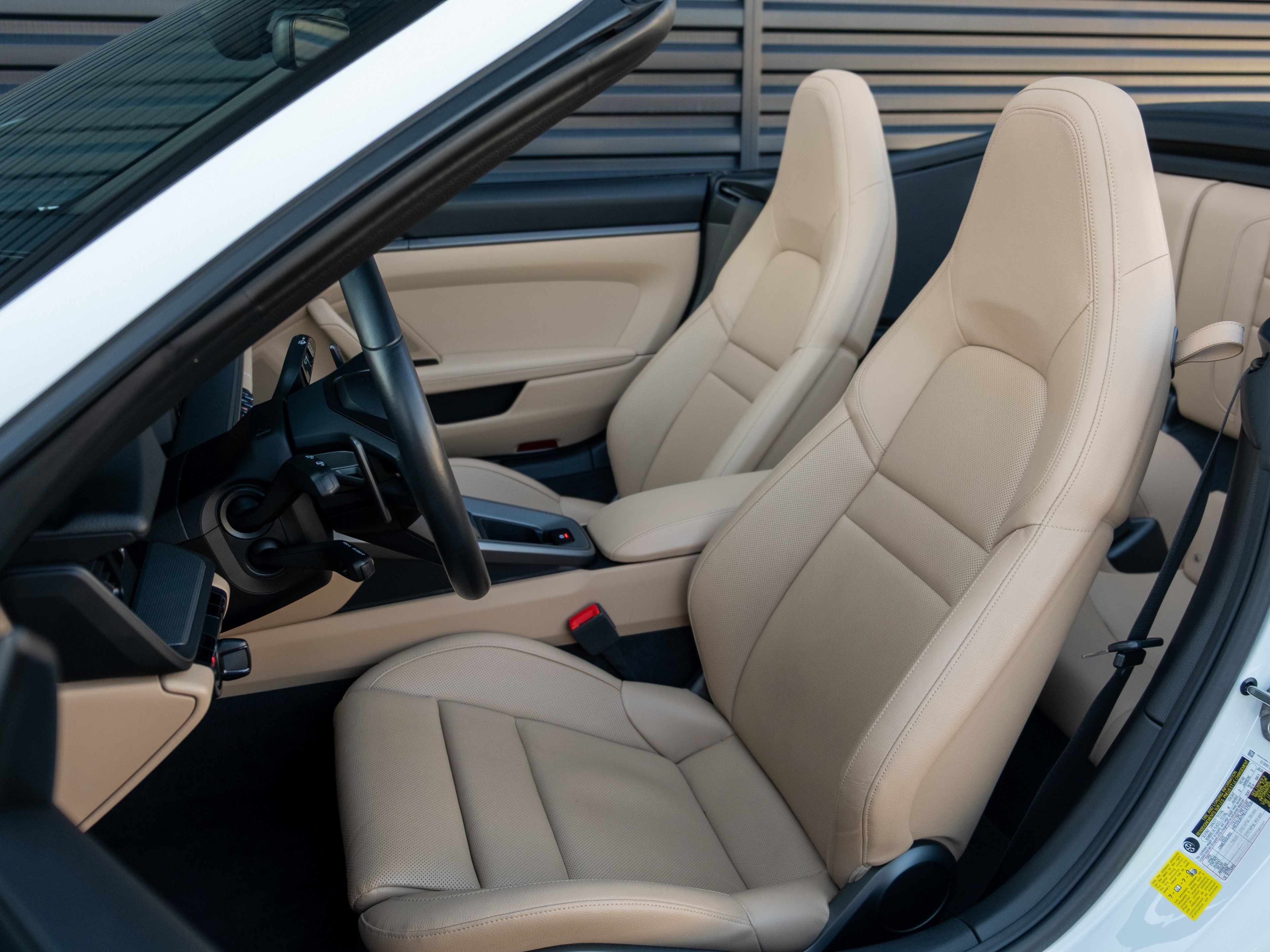 2021 Porsche 911 Carrera