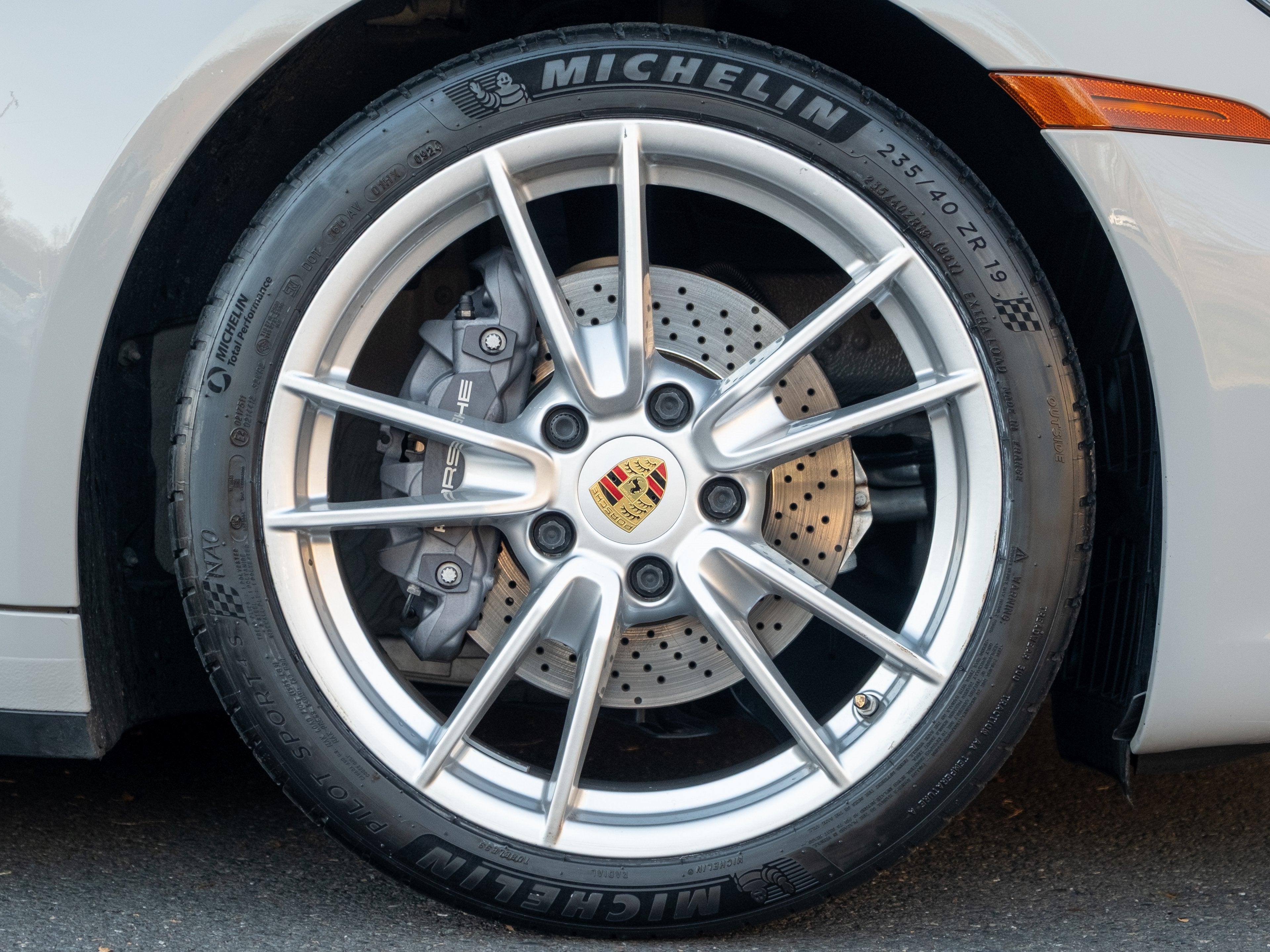 2021 Porsche 911 Carrera