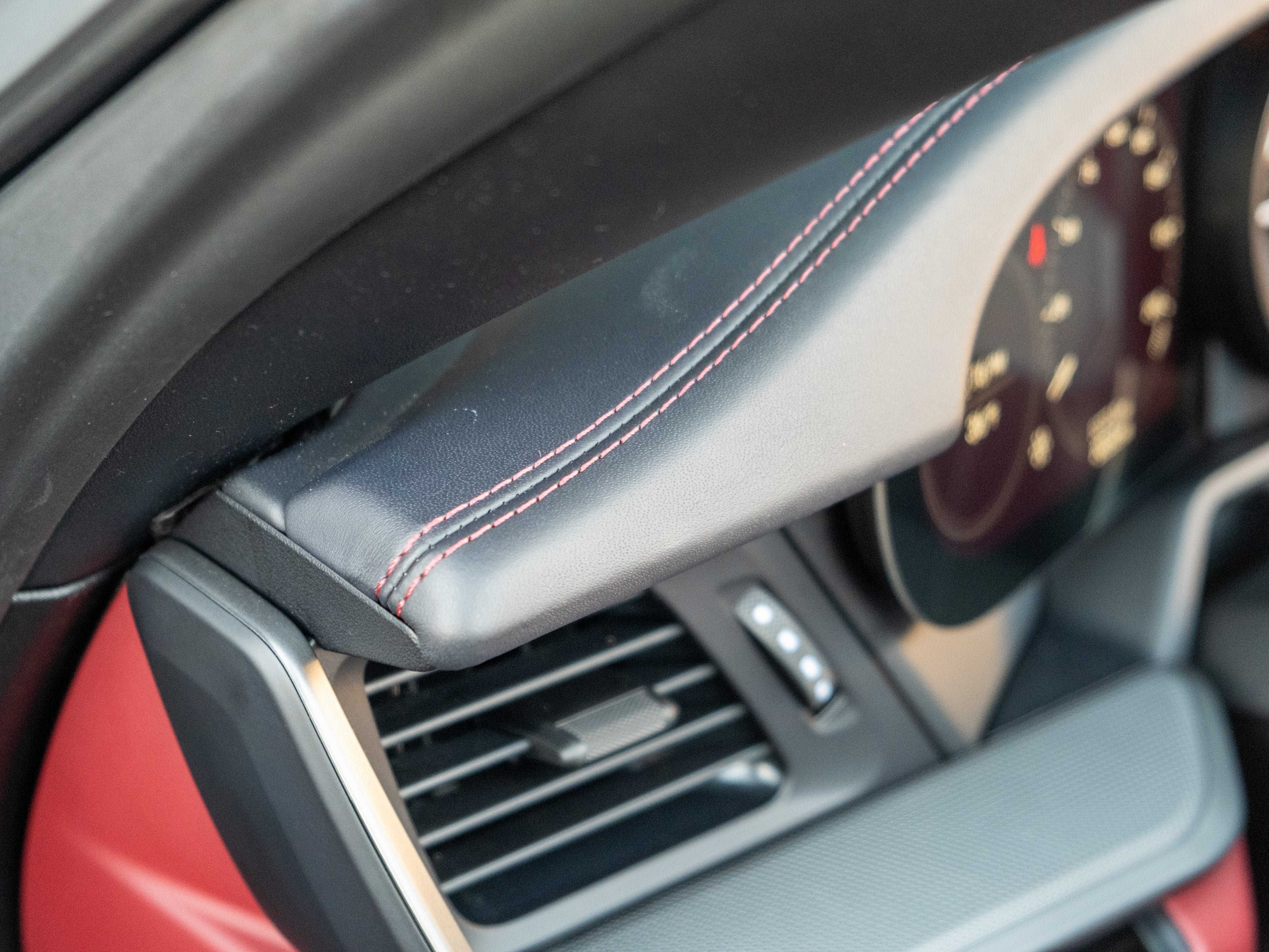 2021 Porsche 911 Carrera