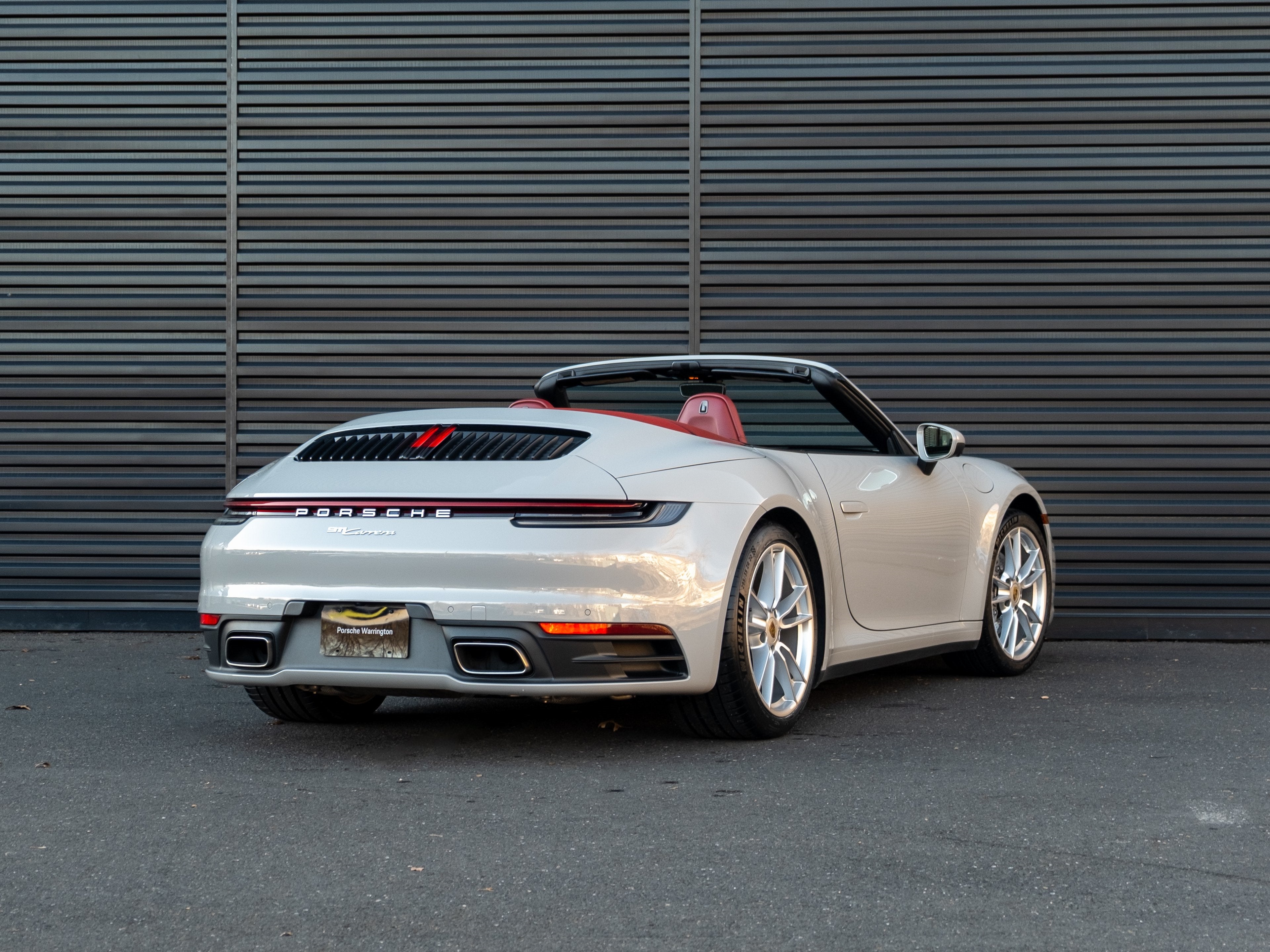 2021 Porsche 911 Carrera