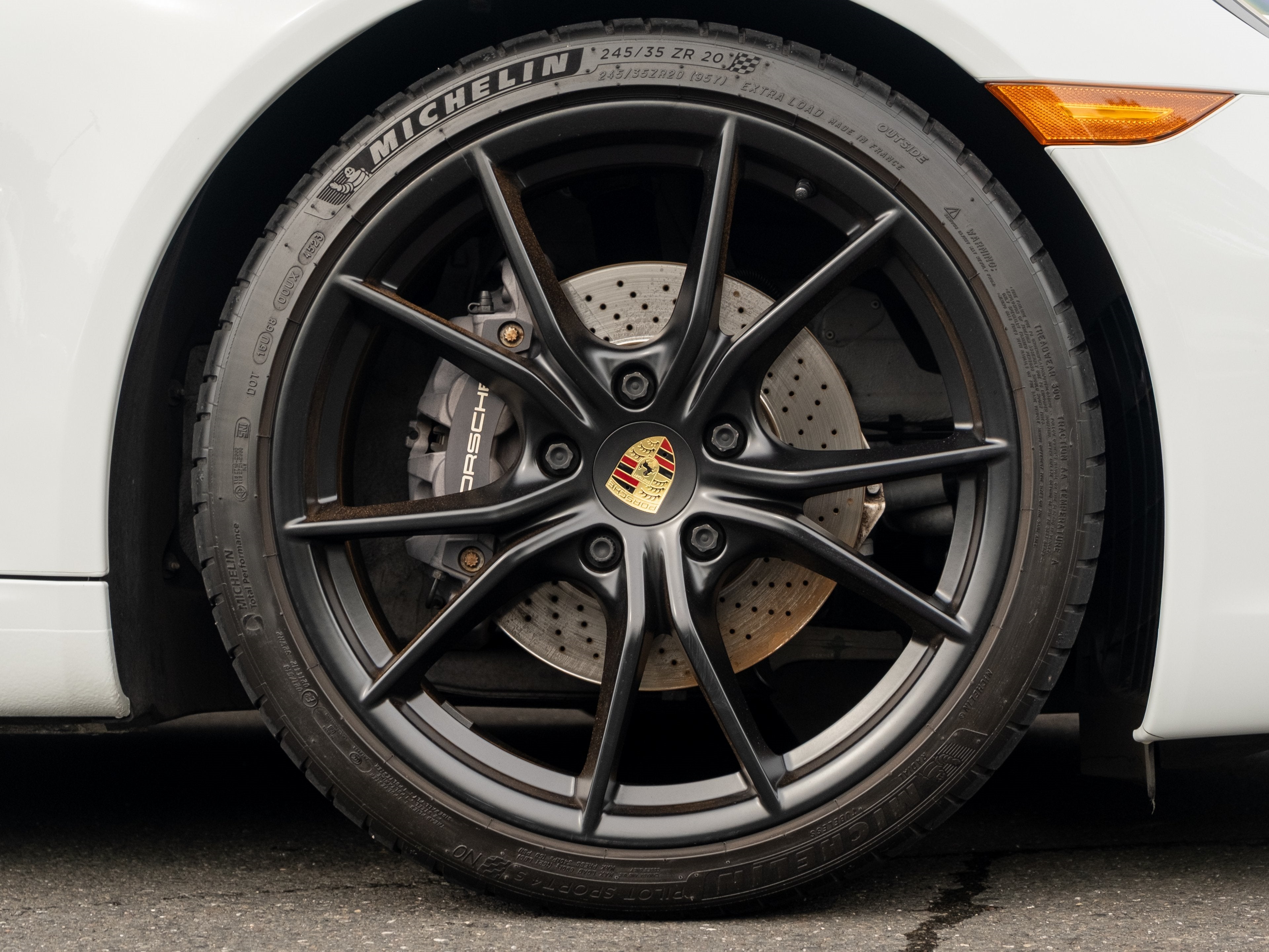 2017 Porsche 911 Carrera