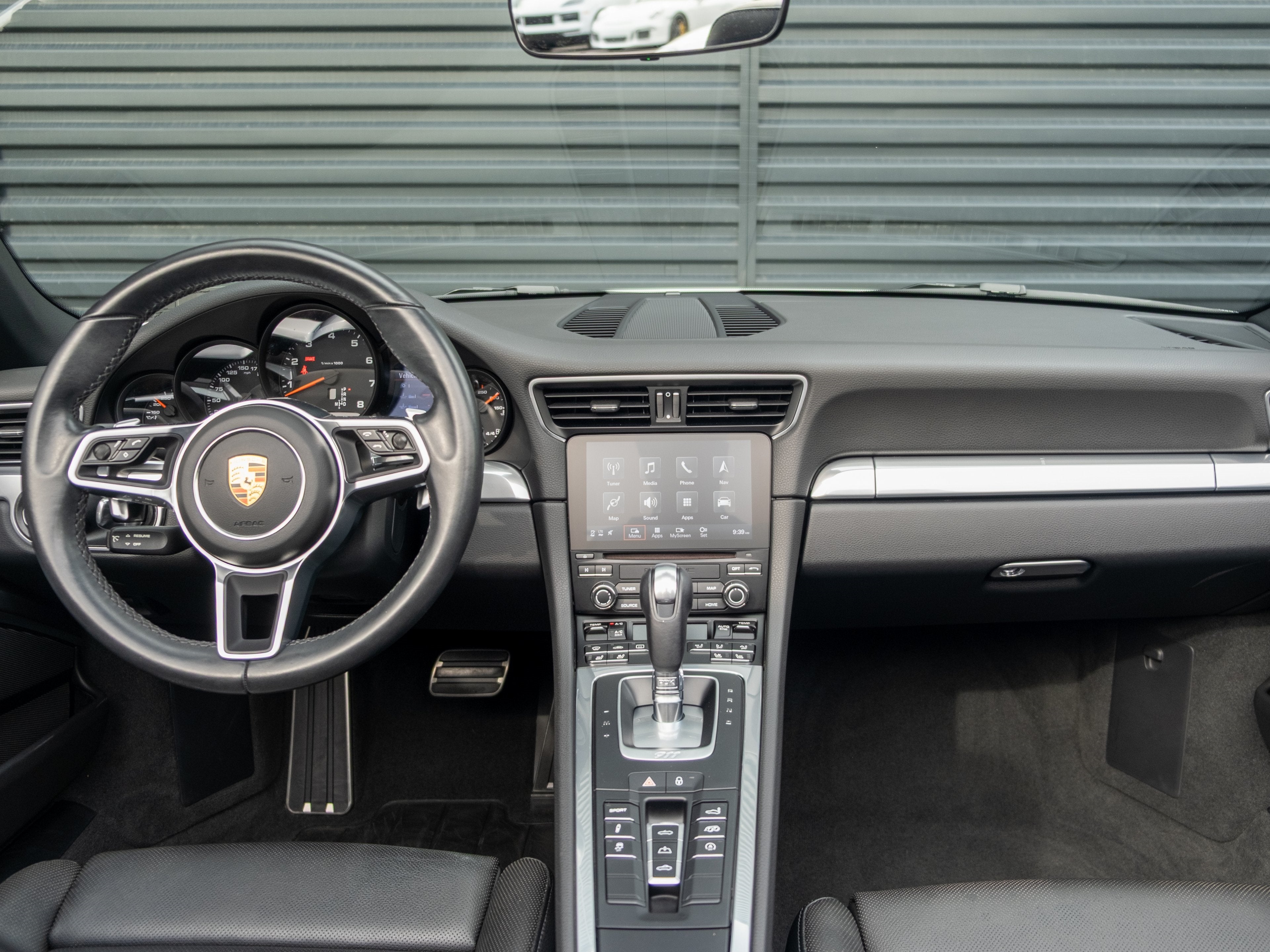 2017 Porsche 911 Carrera