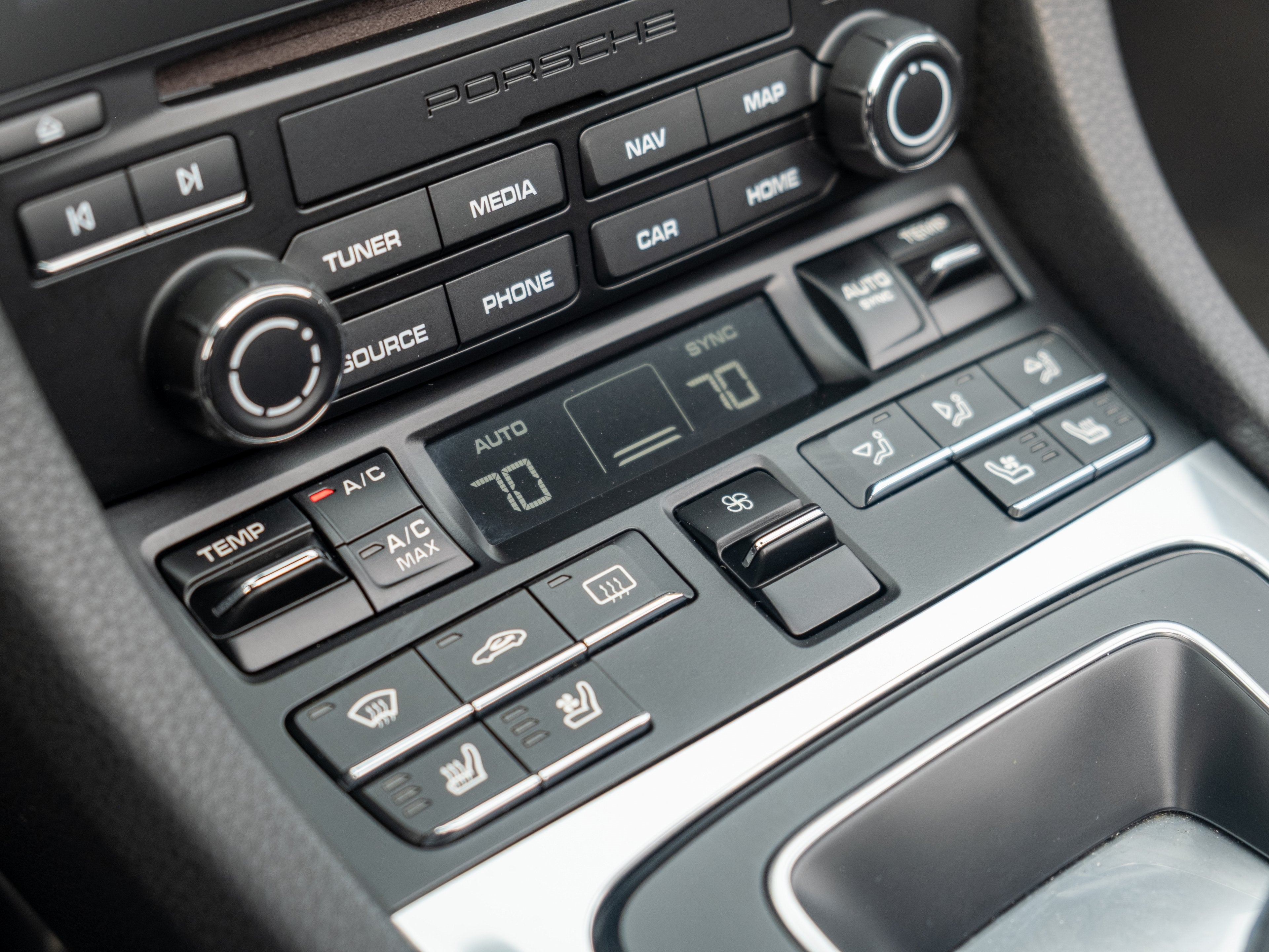 2017 Porsche 911 Carrera