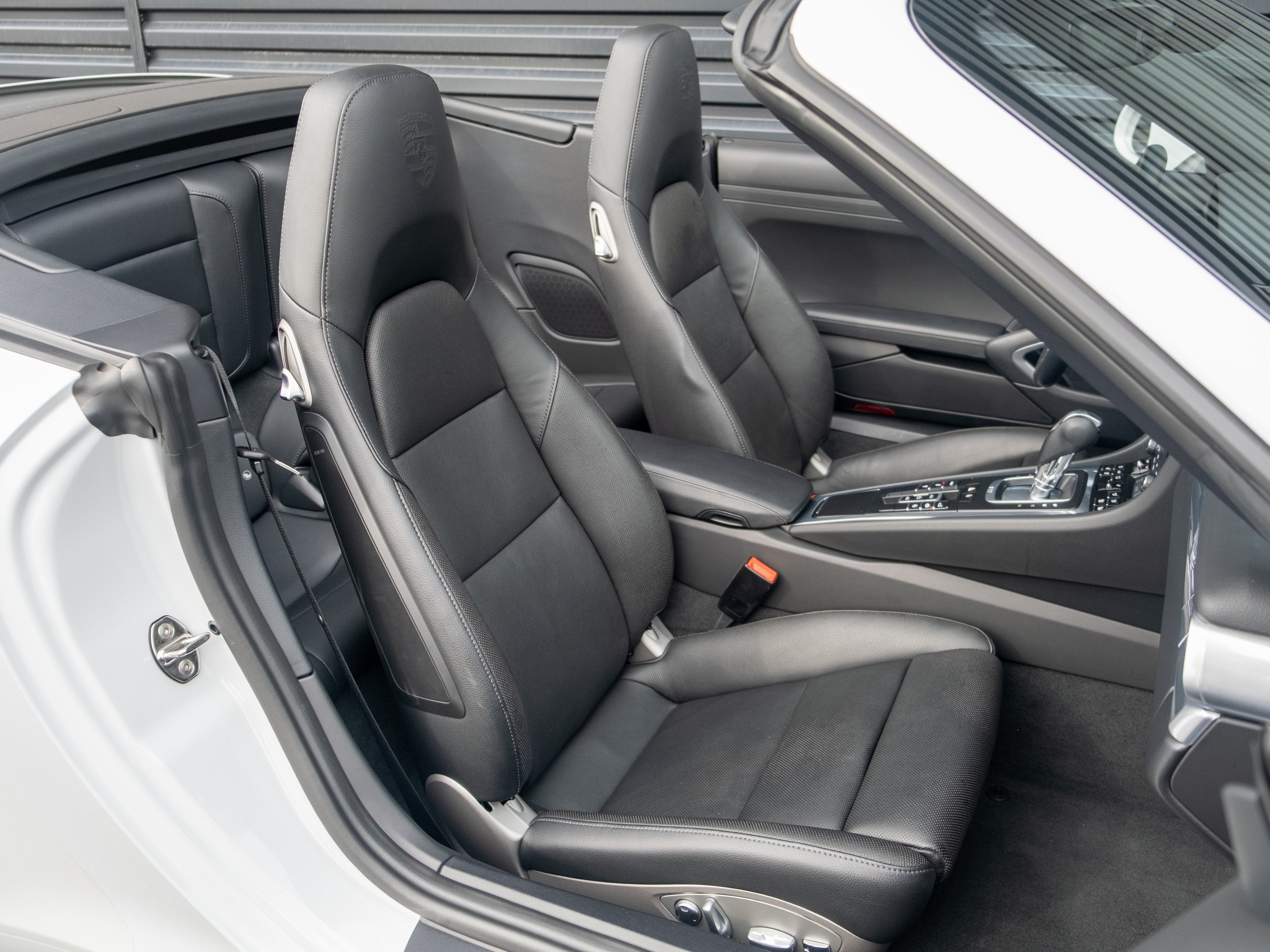 2017 Porsche 911 Carrera