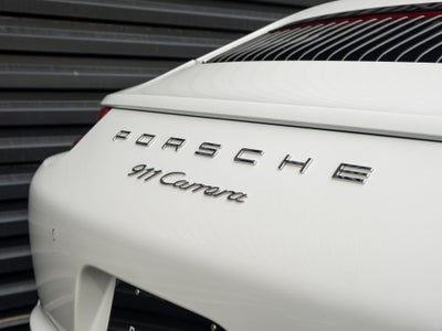 2017 Porsche 911 Carrera