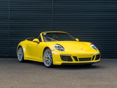 2018 Porsche 911 Carrera 4 GTS
