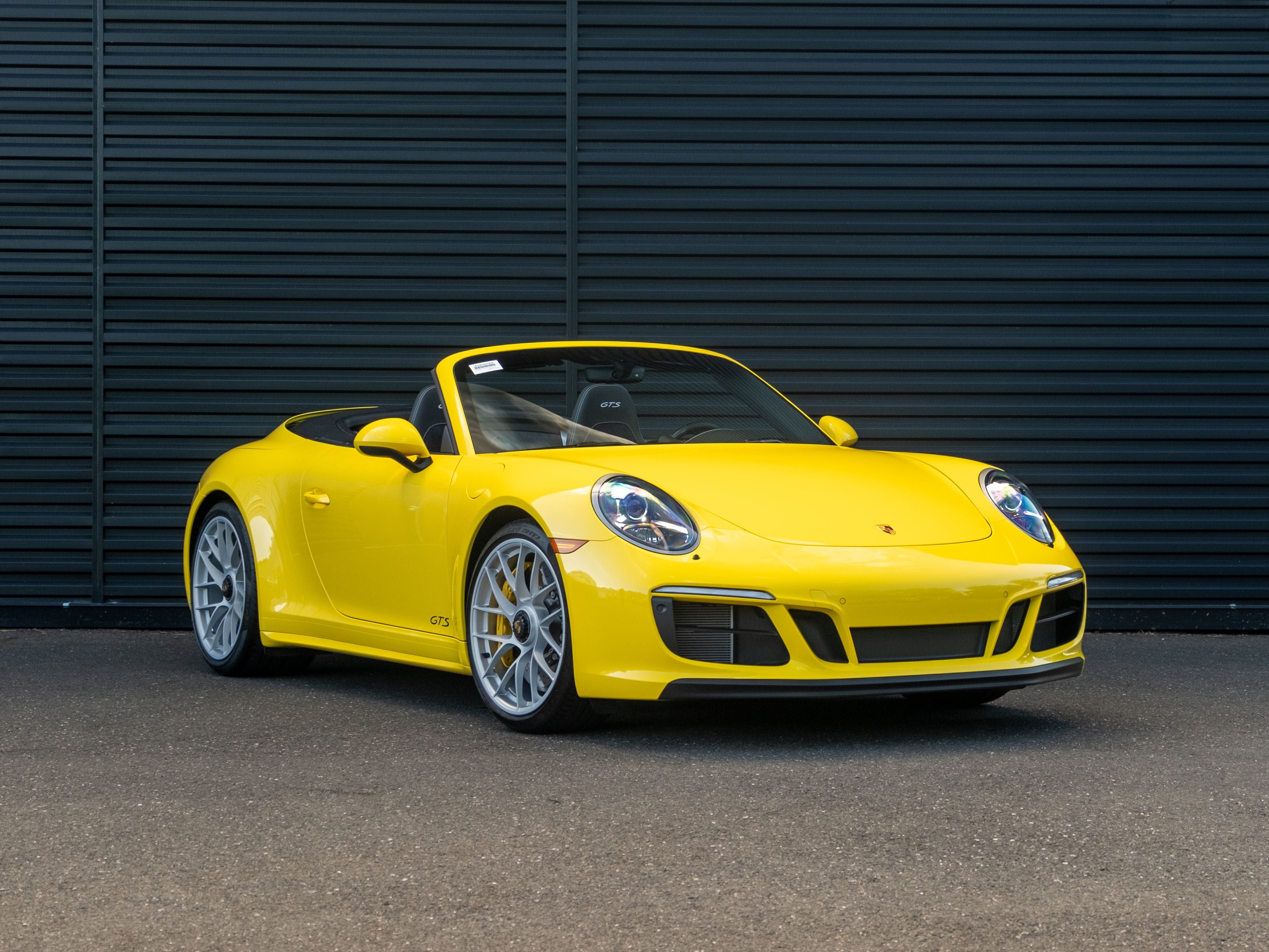 2018 Porsche 911 Carrera 4 GTS