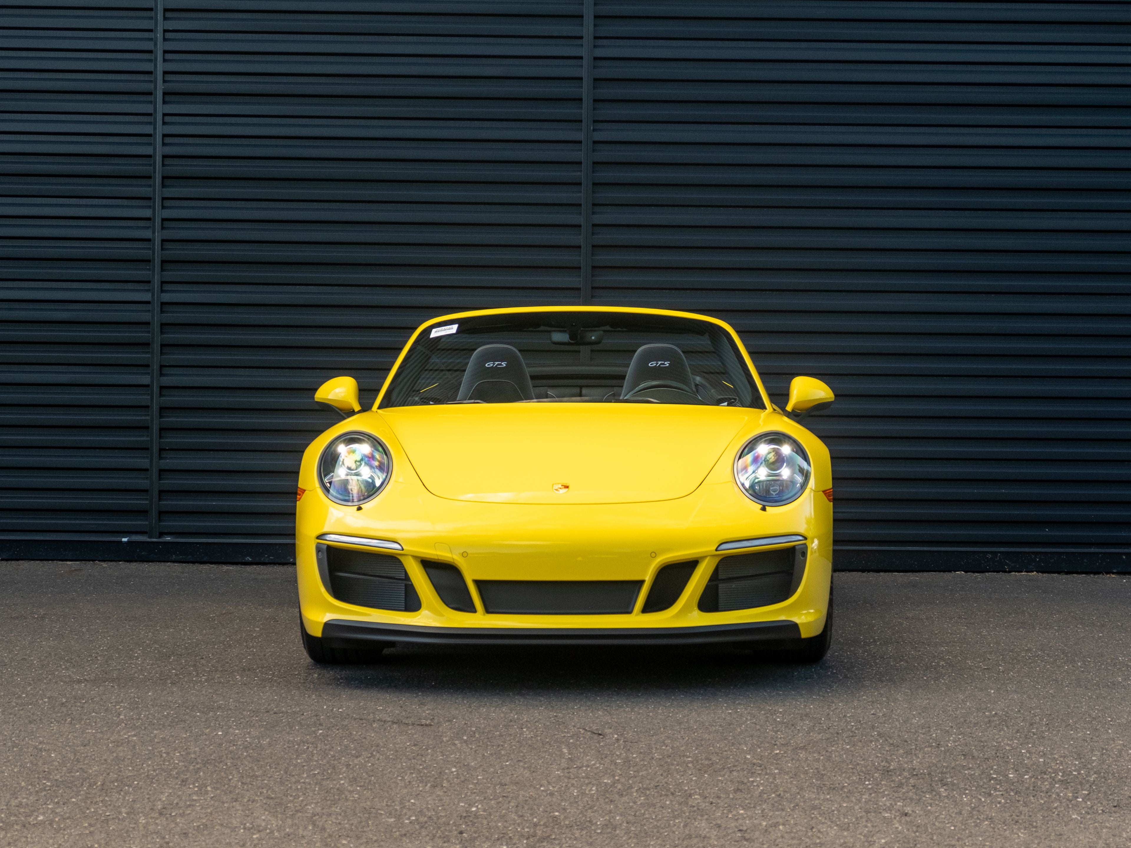 2018 Porsche 911 Carrera 4 GTS