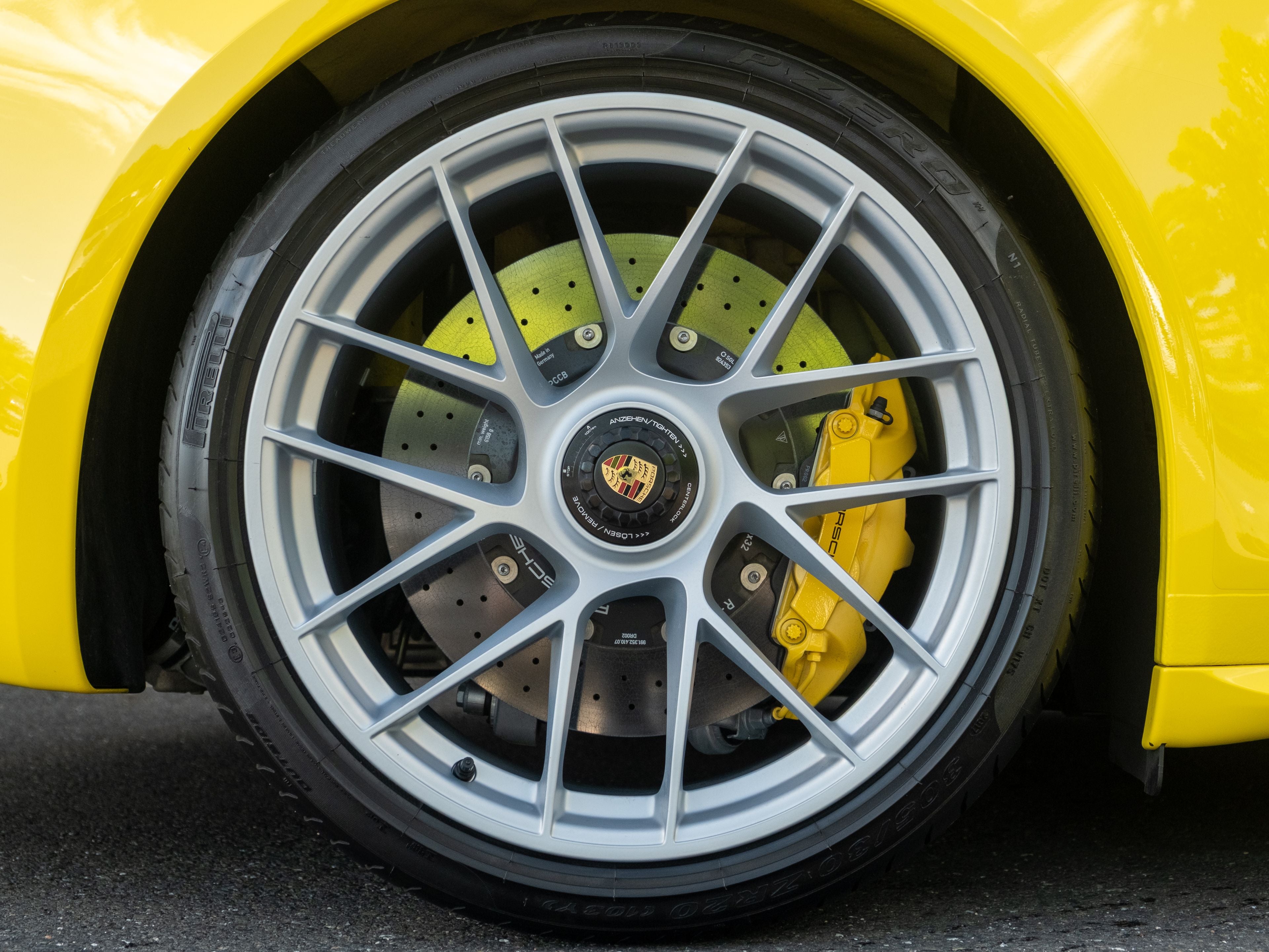 2018 Porsche 911 Carrera 4 GTS
