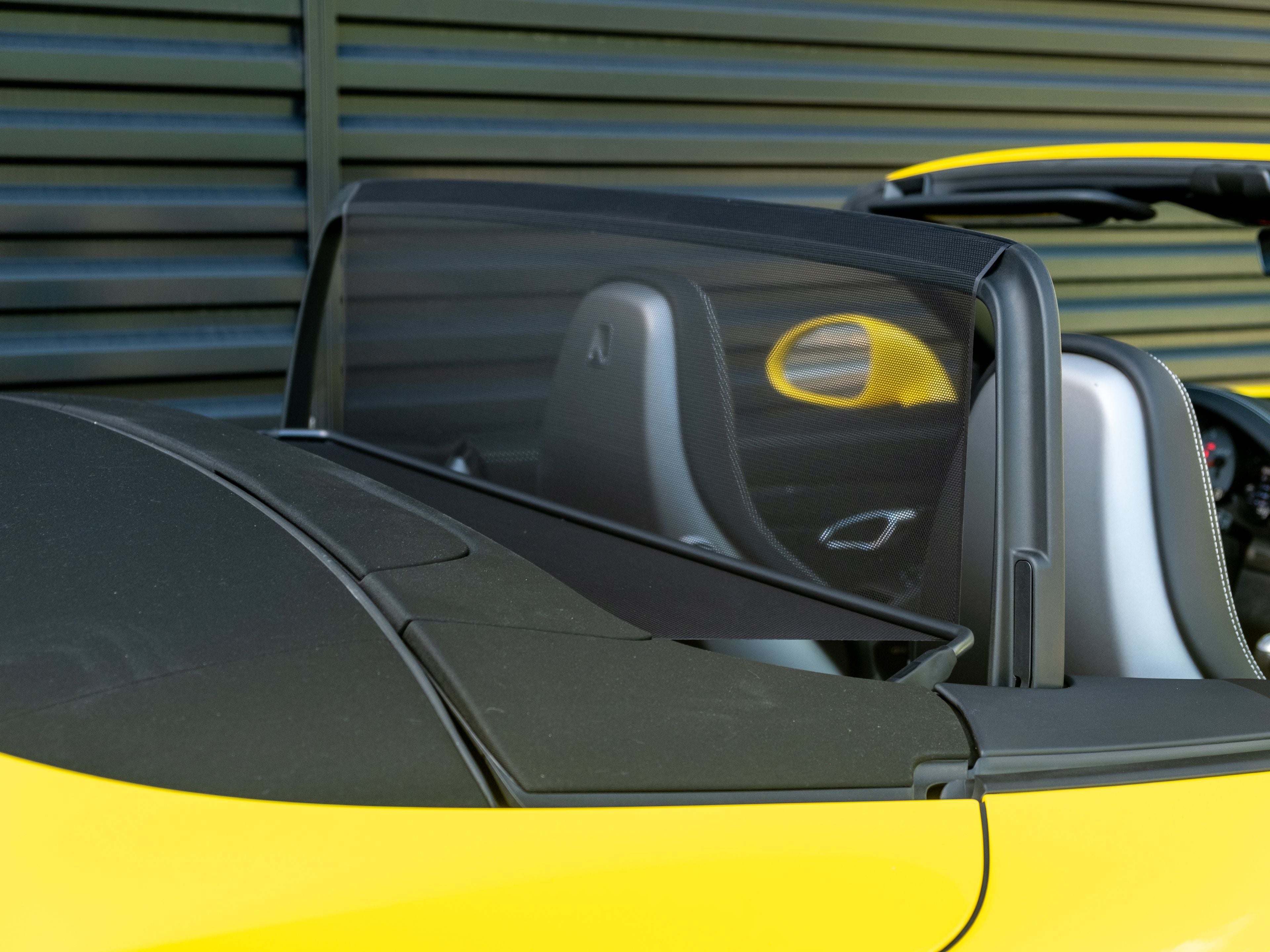 2018 Porsche 911 Carrera 4 GTS