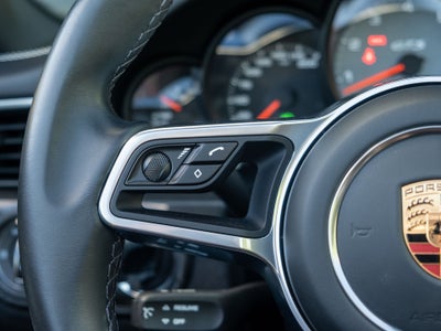 2018 Porsche 911 Carrera 4 GTS